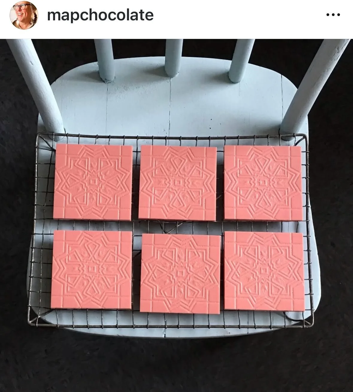 Might be hard for new makers to fathom but plant-based oat milk white chocolate only came into being in 2017 😌 and adding fruit to it in early 2018. March 2018 to be exact. 

After I created the first oat milk white chocolate the rainbow 🌈 a-ha mom