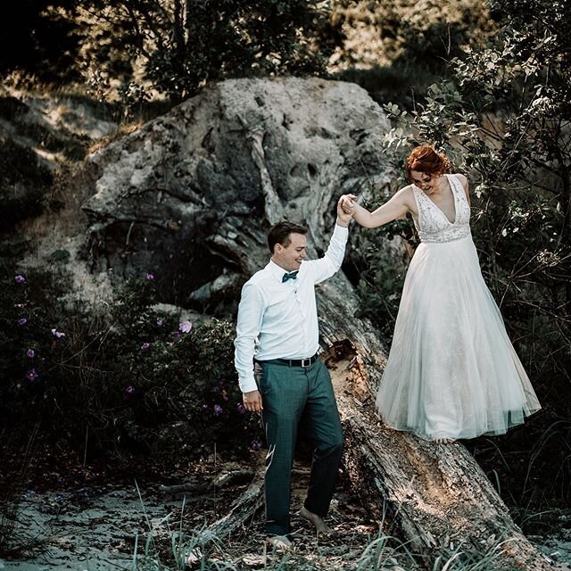 I&rsquo;m so happy that the 2020 wedding season finally has taken off - and I&rsquo;m happy that all the amazing and gorgeous couples get to celebrate their love. 
On the warmest day of the year so far, I got to photograph this cute couple on the bea