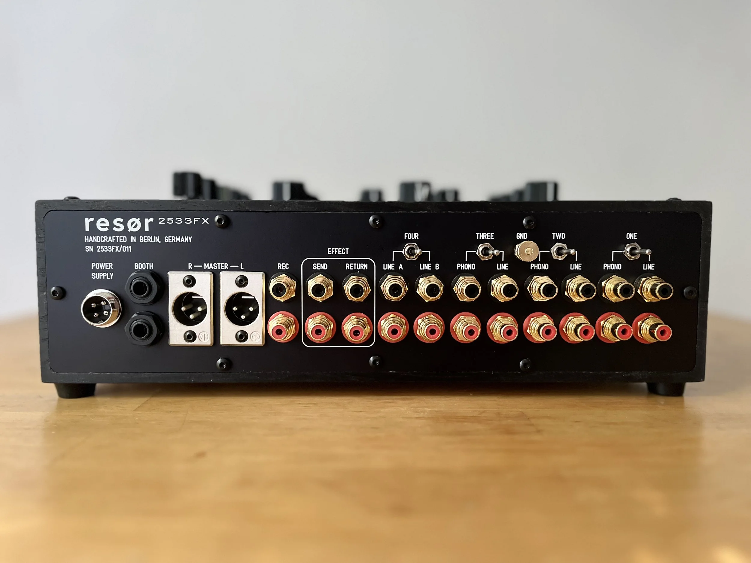 Resør Rotary DJ Mixer Model 2533 FX Resør Electronics Discrete