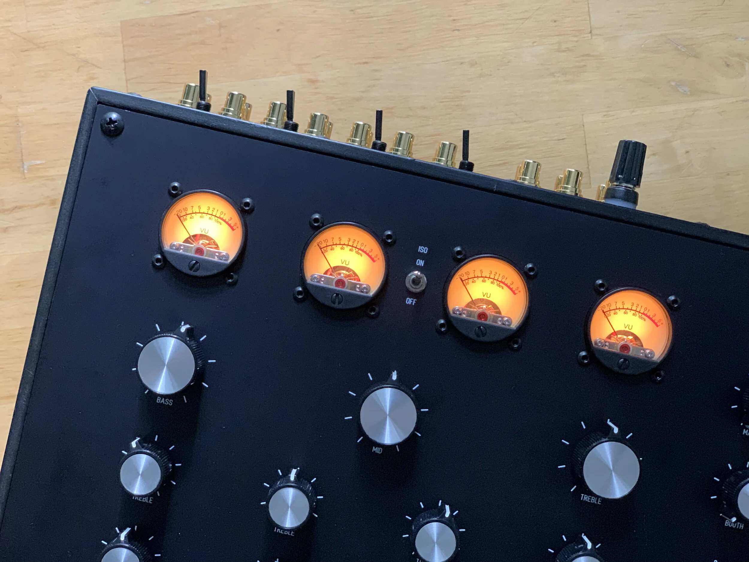 Resør Rotary DJ Mixer Model 2533 FX Resør Electronics Discrete