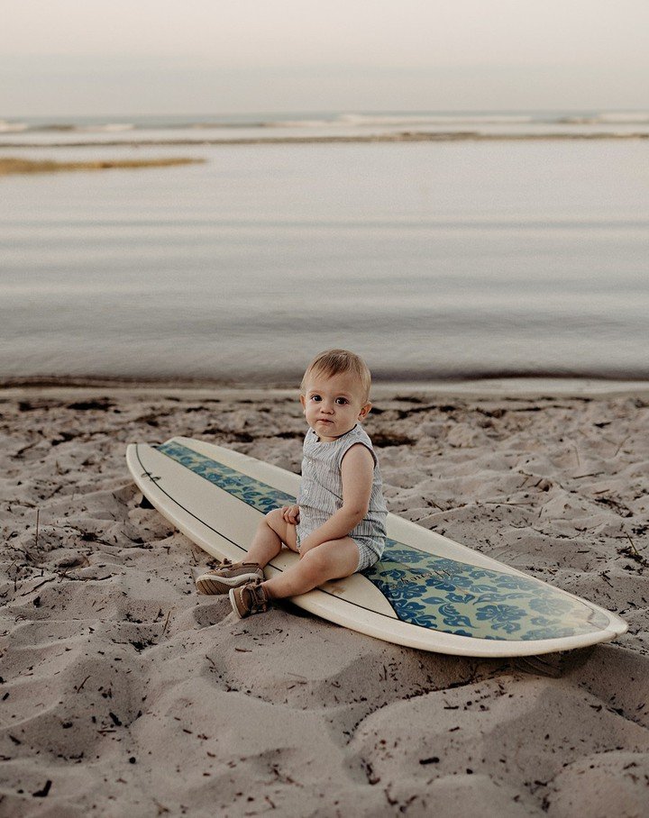 Headed out this beautiful weekend to catch up with Robin for his one year milestone! I have loved capturing this little guy this year and I can not believe it has come to an end. HAPPY 1st BIRTHDAY 🤙🏼