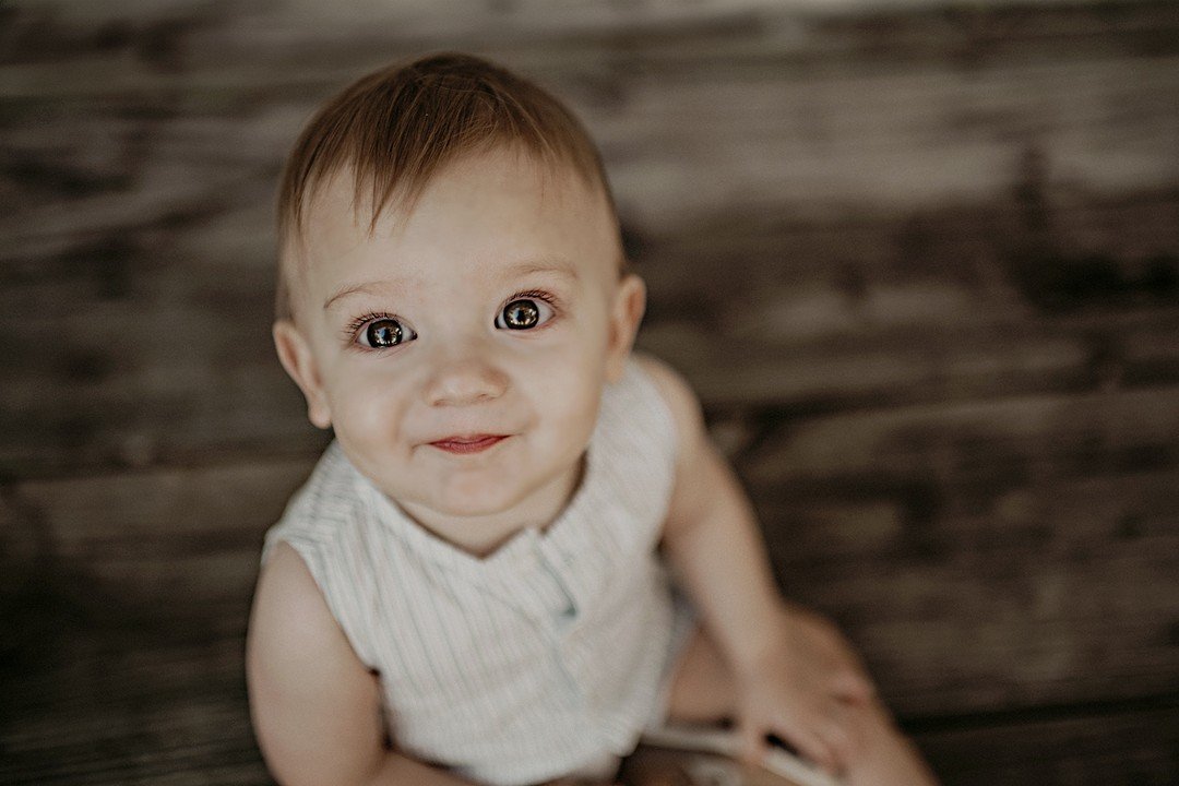Headed out this beautiful weekend to catch up with Robin for his one year milestone! I have loved capturing this little guy this year and I can not believe it has come to an end. HAPPY 1st BIRTHDAY xx