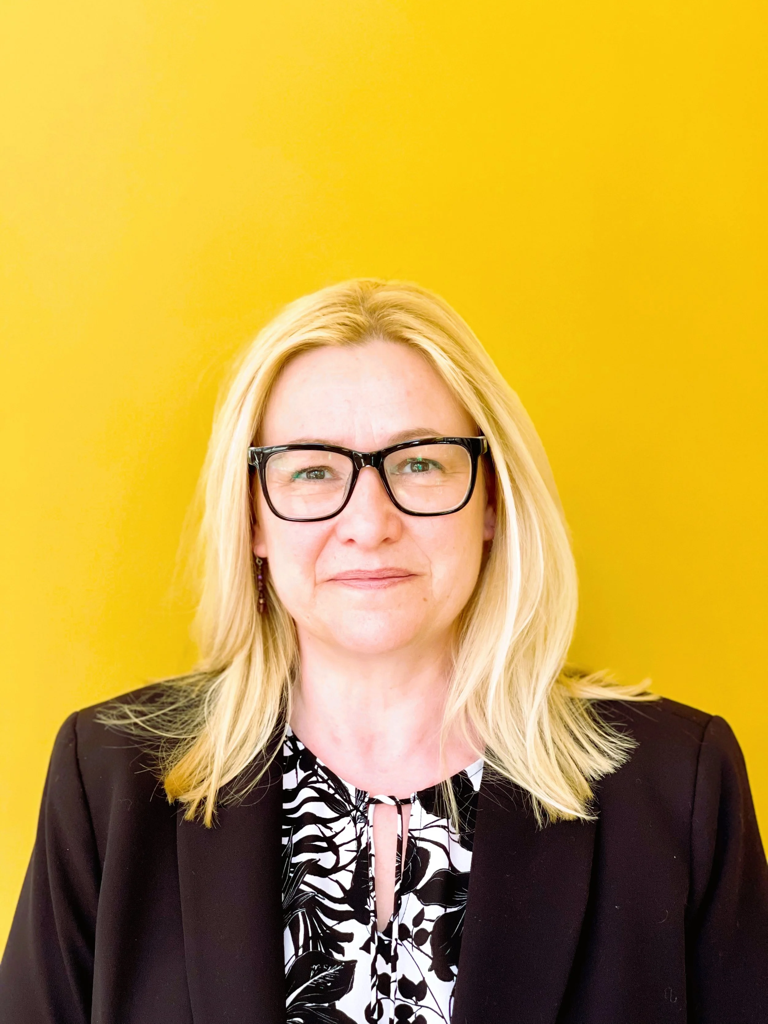 Dr. Sarah Abbott