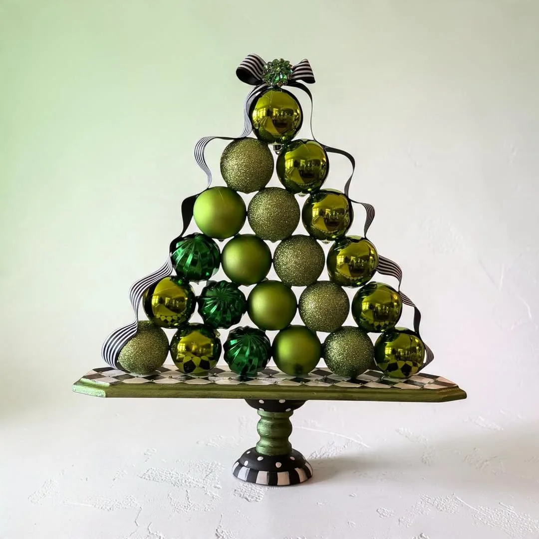 Fun &amp; Easy Ornament Tree