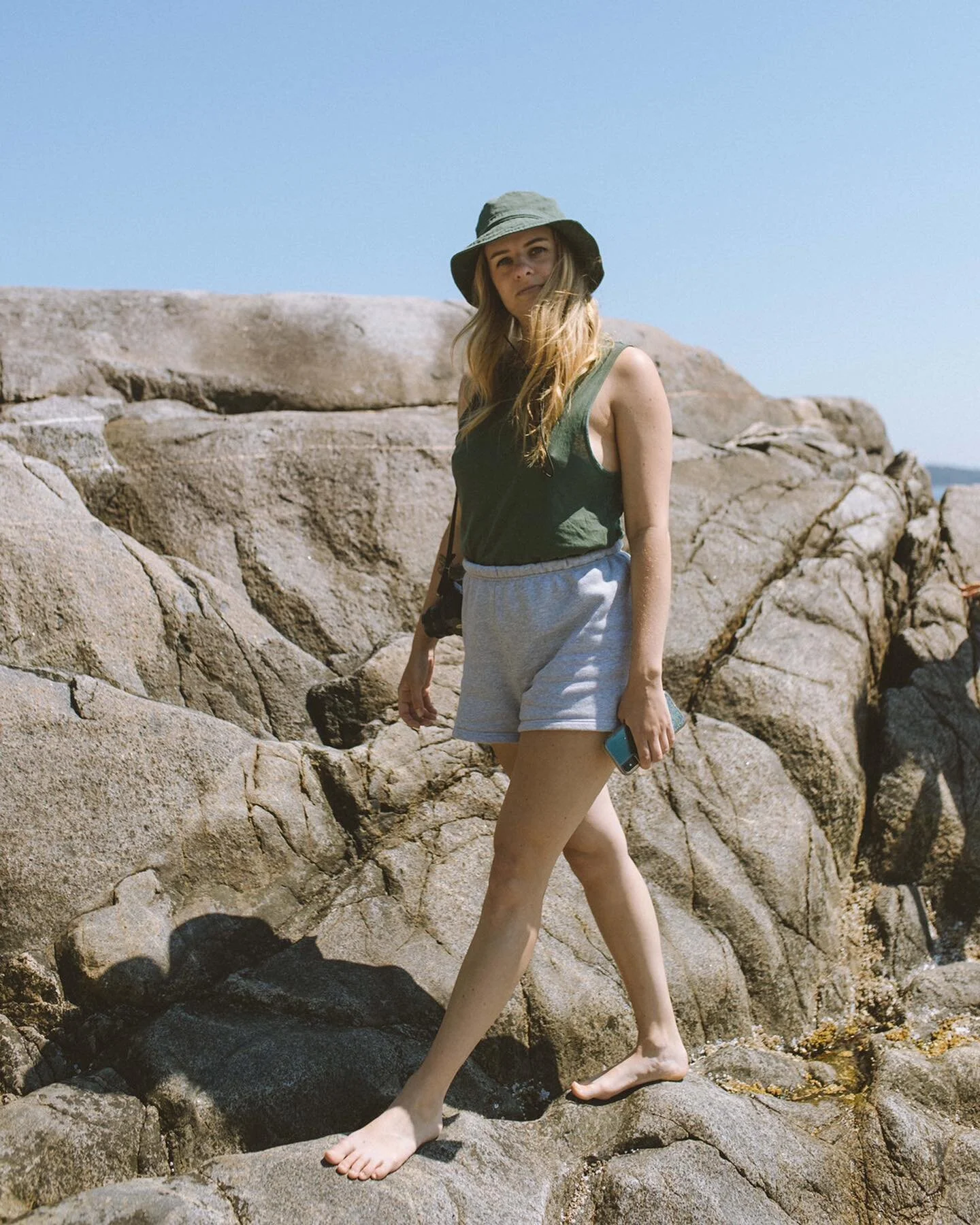 Hey, it&rsquo;s a cute photo of me by @shelbyneufeld from our trip to the Sunshine Coast! ✌🏼