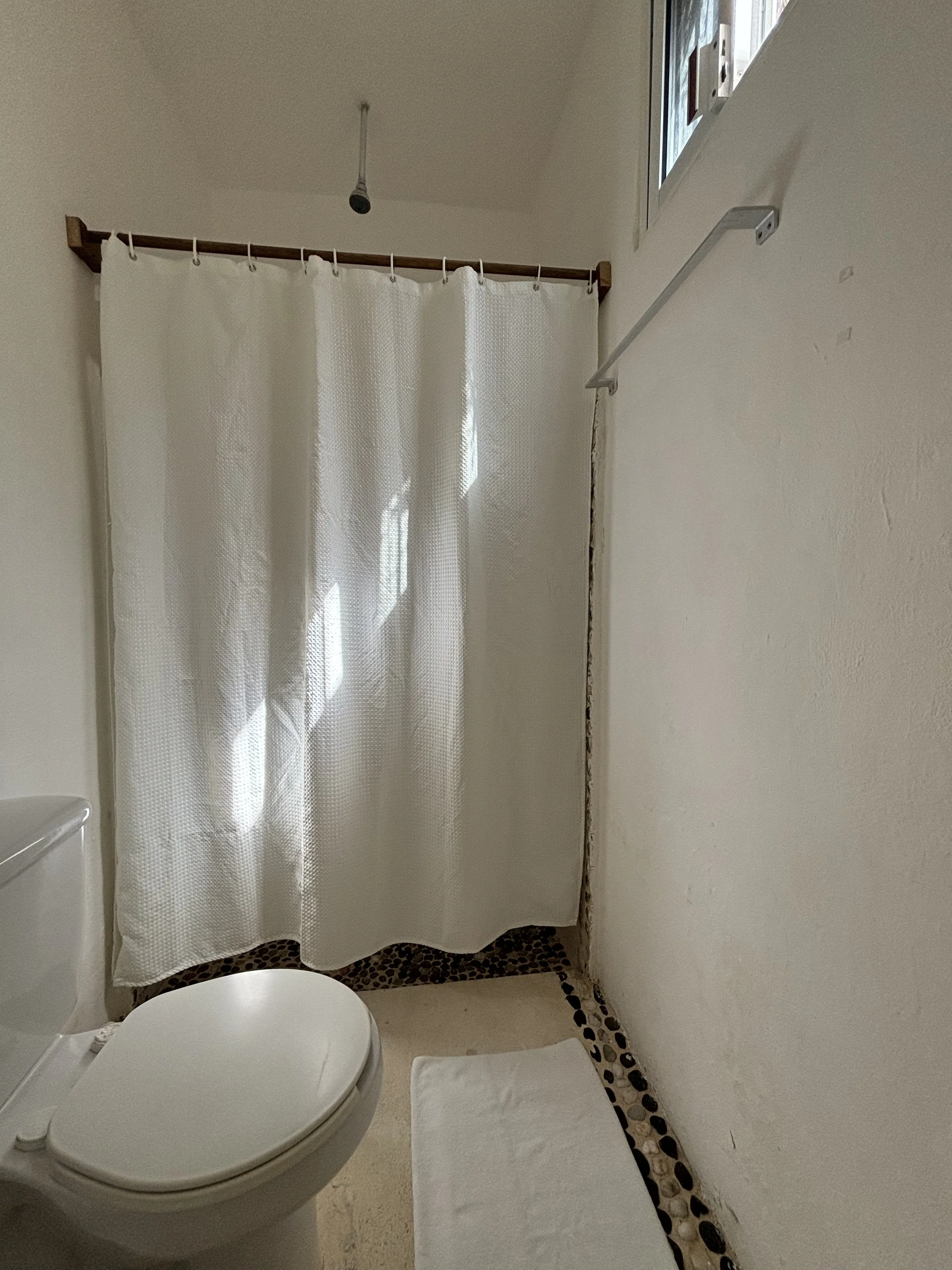 A- KING BAÑO.jpg
