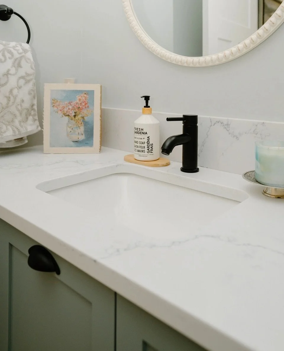 From texture to finishes, every detail matters in your home project. 

#homedetails #designdetails #homedesign #homerenovation #homebuild #homeinspo #homerenovation #customhomes #customhomeswinnipeg #customhomebuilder #winnipeghomes #dynastyhomes