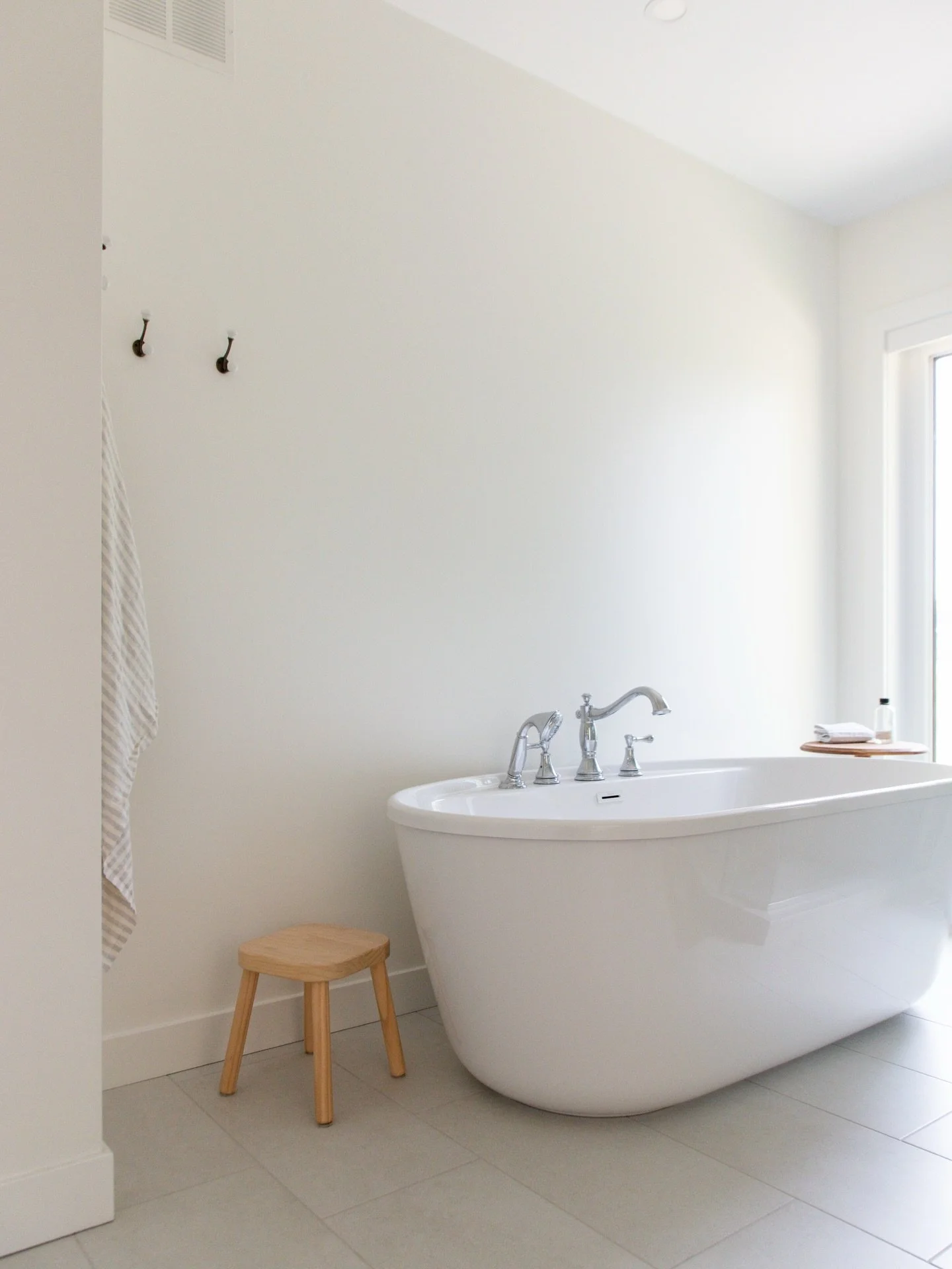 Dynasty conversations: Which would you choose? 👇

#bathroominspo #custombathroom #customhome #homerenovation #winnipeghomes