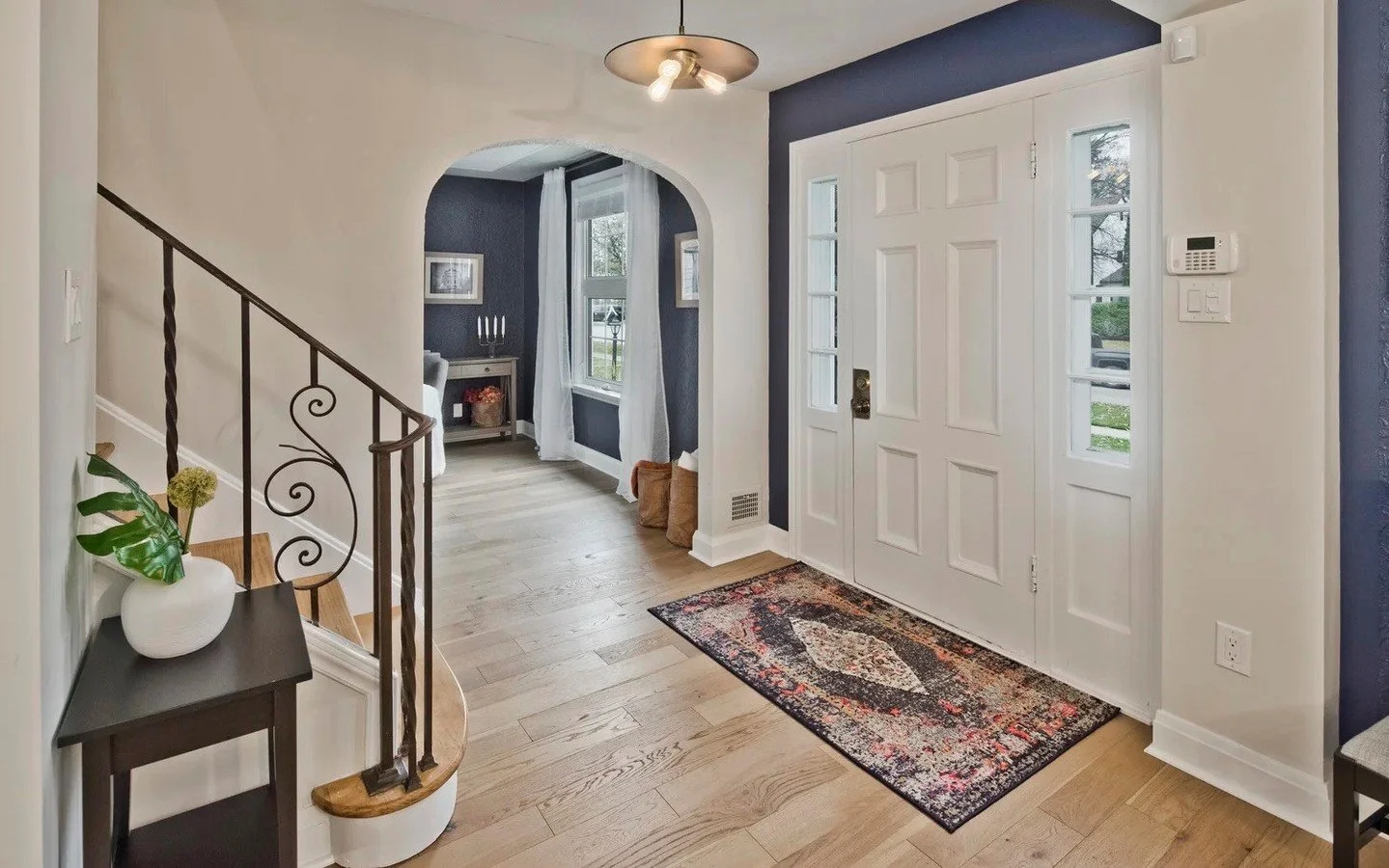 Arched doorways soften transitions between spaces and introduce a timeless architectural detail that feels both subtle and intentional.⁠
⁠
Straight lines are expected. But arches add character.⁠
⁠
#homedesign #homerenovation #homereno #winnipeghomes