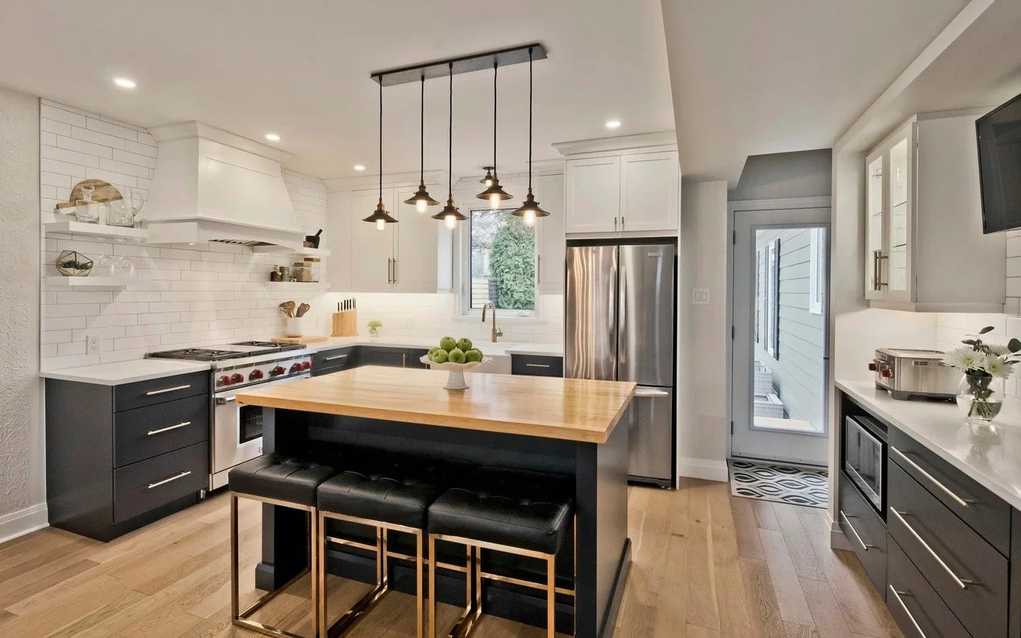 The kitchen has evolved into the true heart of the home.⁠
⁠
It&rsquo;s no longer just a place for cooking. It&rsquo;s where mornings start, where conversations happen, where people gather, and where daily life naturally unfolds.⁠
⁠
Because of that sh