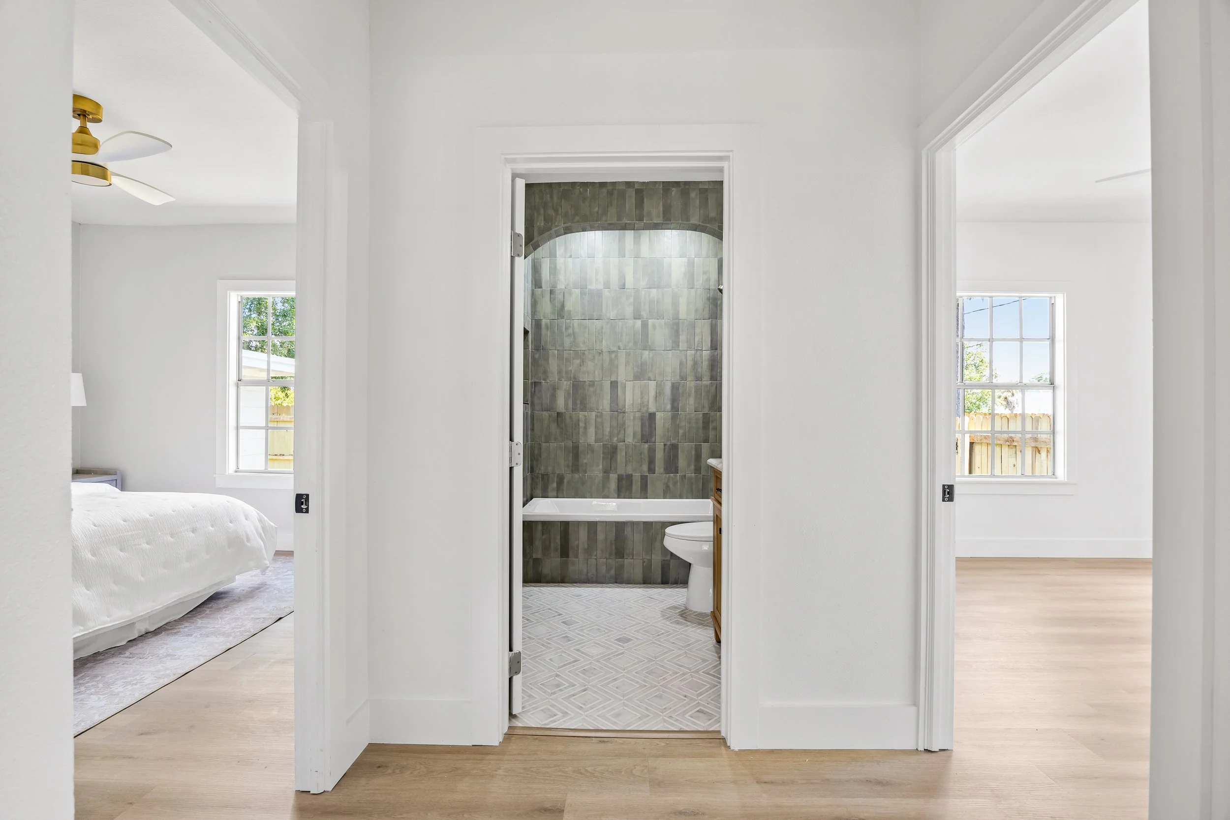 Web - 6810 N Branch Ave - Tack Sharp Media -26.jpg