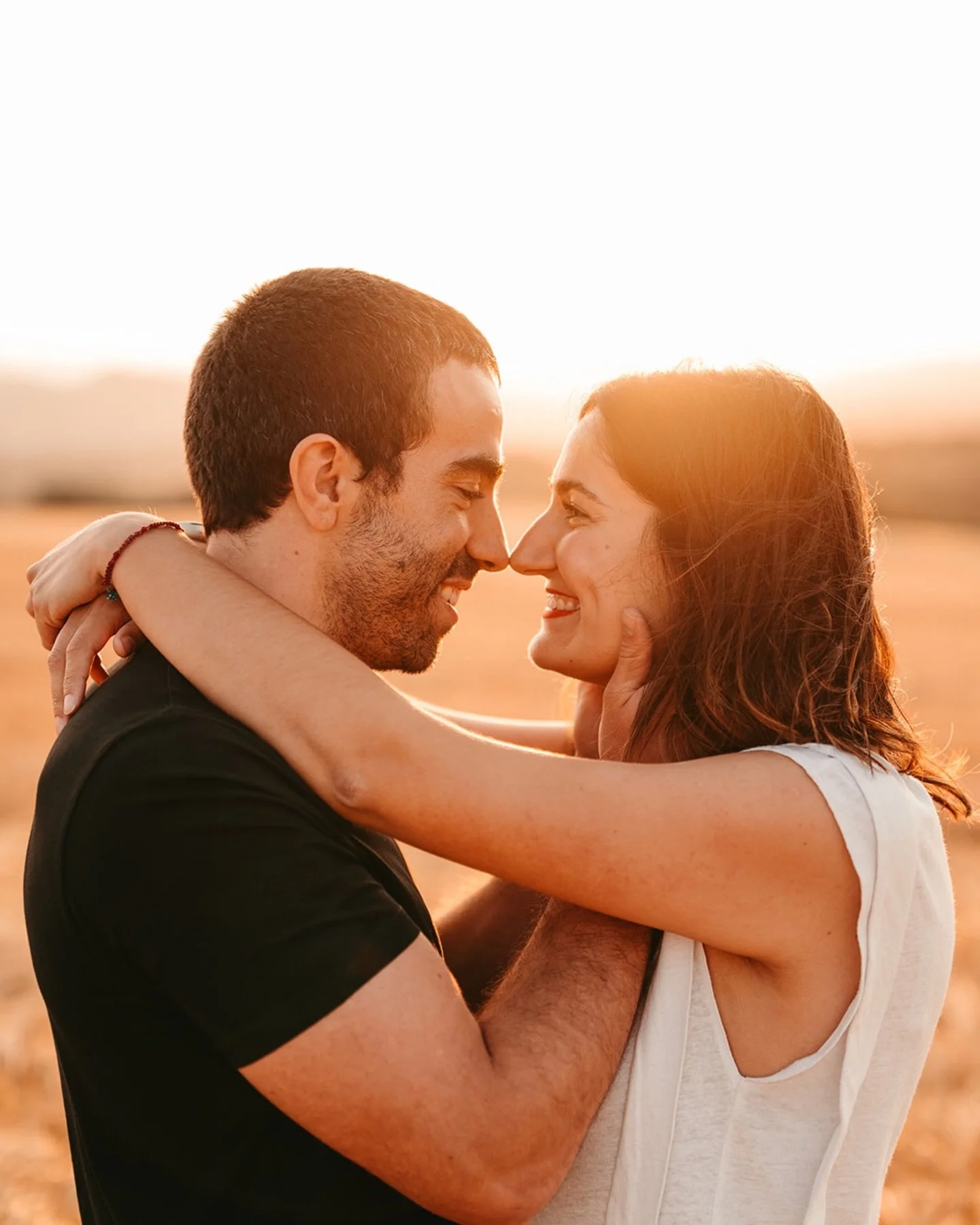 Este s&aacute;bado ponemos fin a la temporada de bodas 2025 con estas dos maravillosas personas, se viene un final &eacute;pico 🤭. 

Ha sido un a&ntilde;o muy intenso, empez&oacute; en Marzo y desde entonces no ha habido descanso. Termino agotado pe