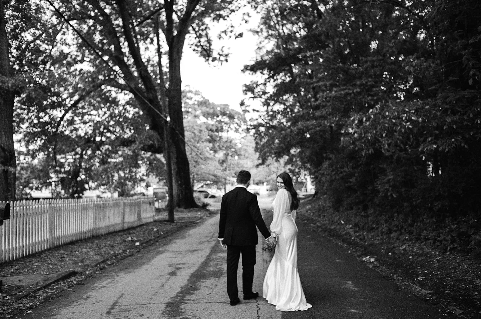 morgan-cole-wedding-film-000459760080.jpg