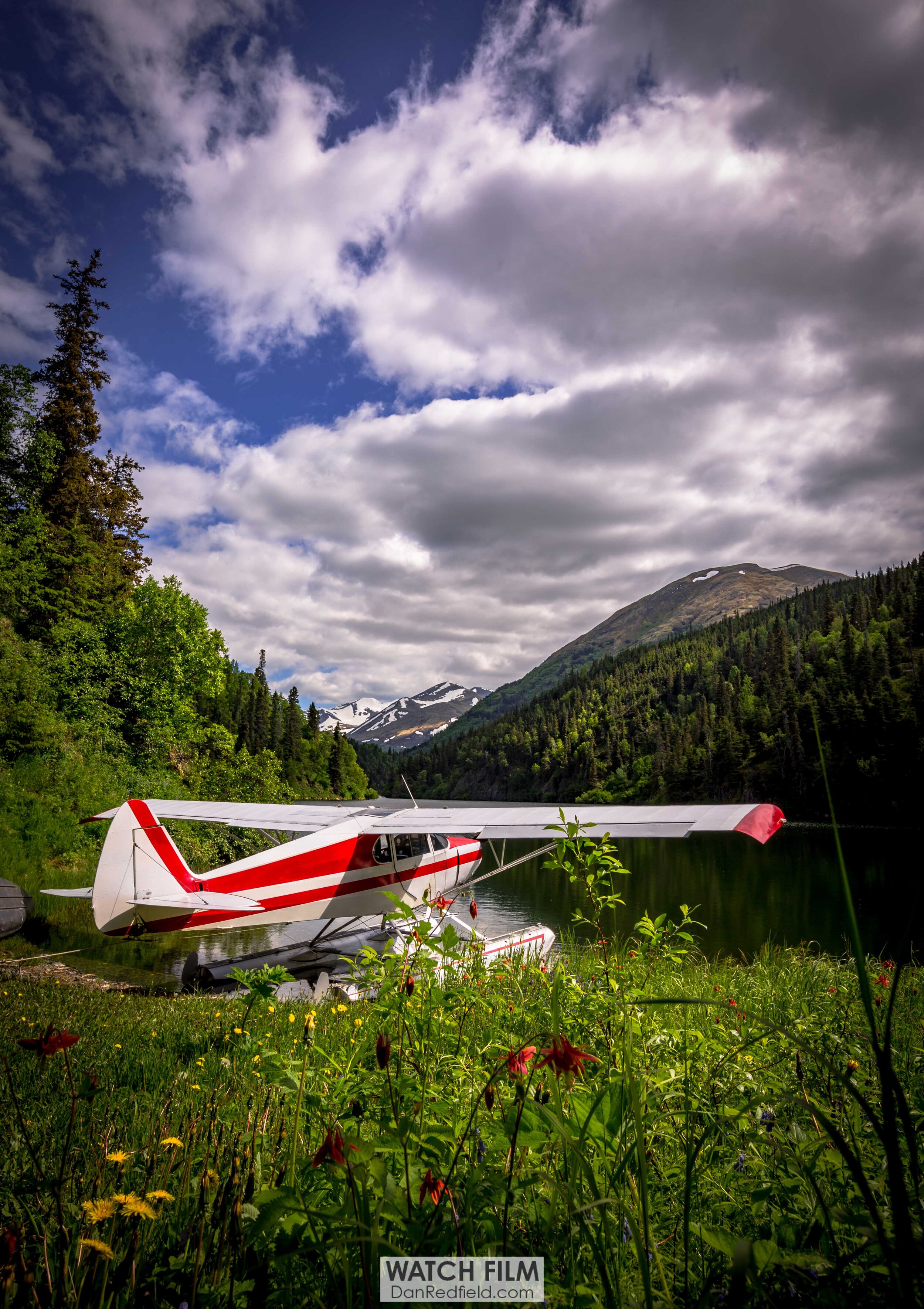 float plane on lake in remote alaska .jpg