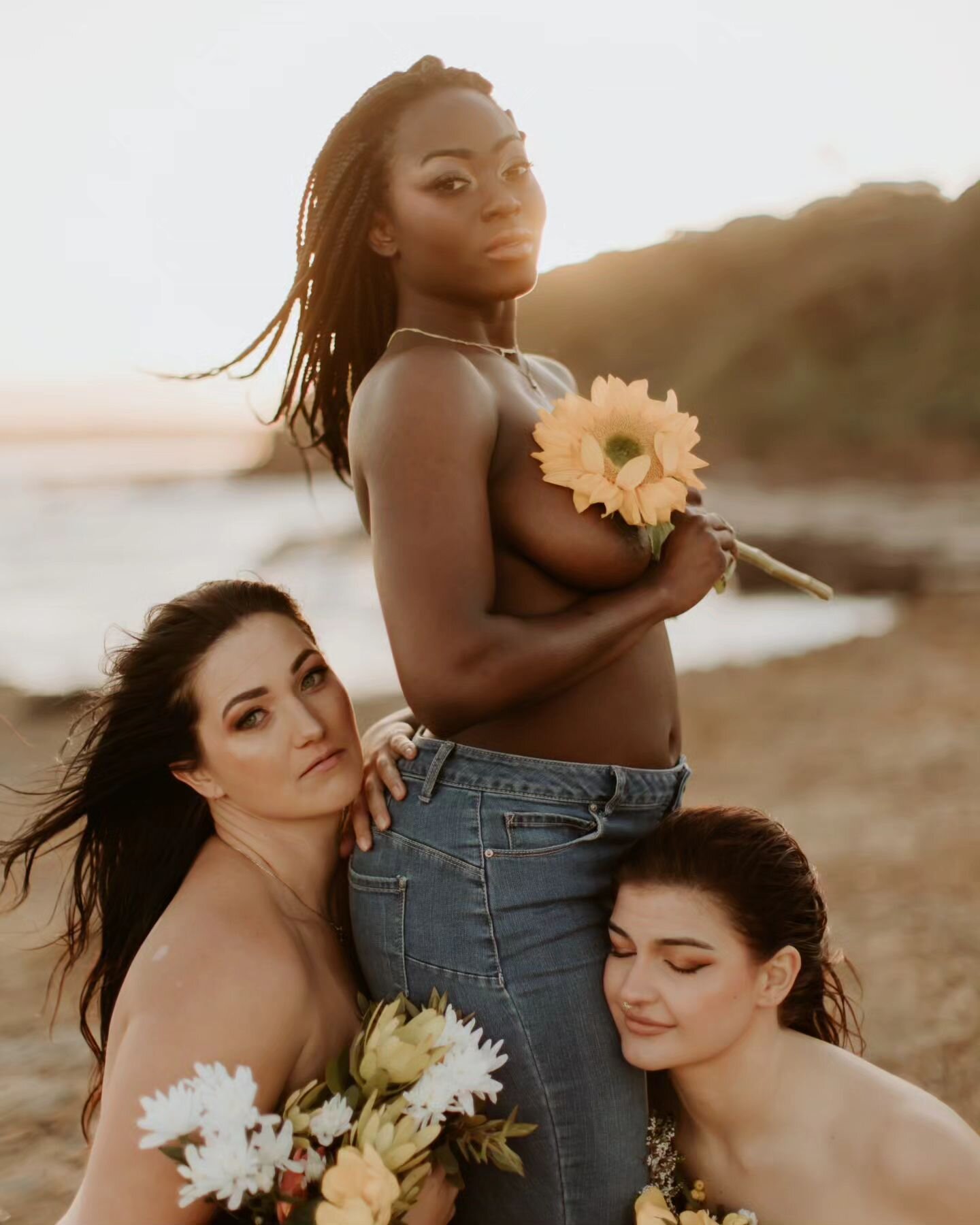 Empowering shoot with your girls!

Theme of &quot;I can buy myself flowers&quot;
Indeed you can. 

Amazing time working with
@ershehair again who worked magic on some hair and makeup

With these gorgeous ladies
@xoese_a  @petra_and_jacob and @callmeb