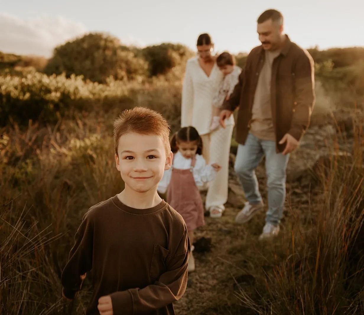 Adventure fam sessions
The other night 🌙 ✨️ 
What a beautiful sunset it was for this loving little fam 🥰