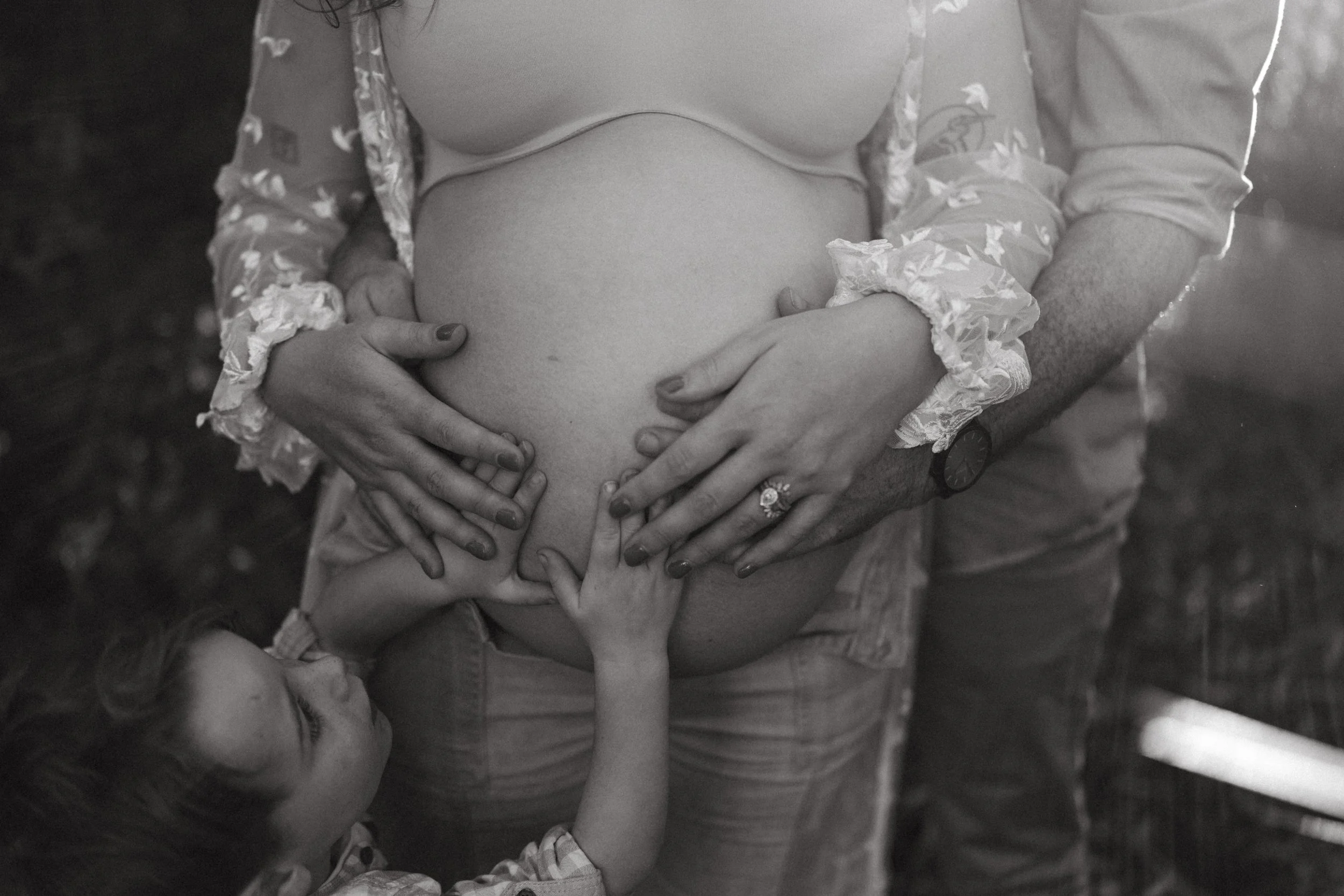 260606_153645_shae maternity session_0705.jpg