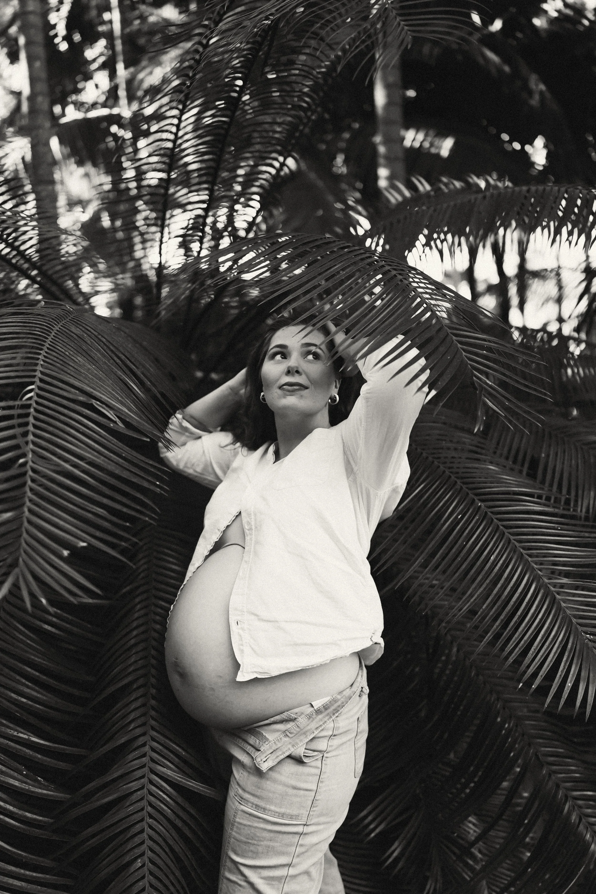 260606_151929_shae maternity session_0350-2.jpg