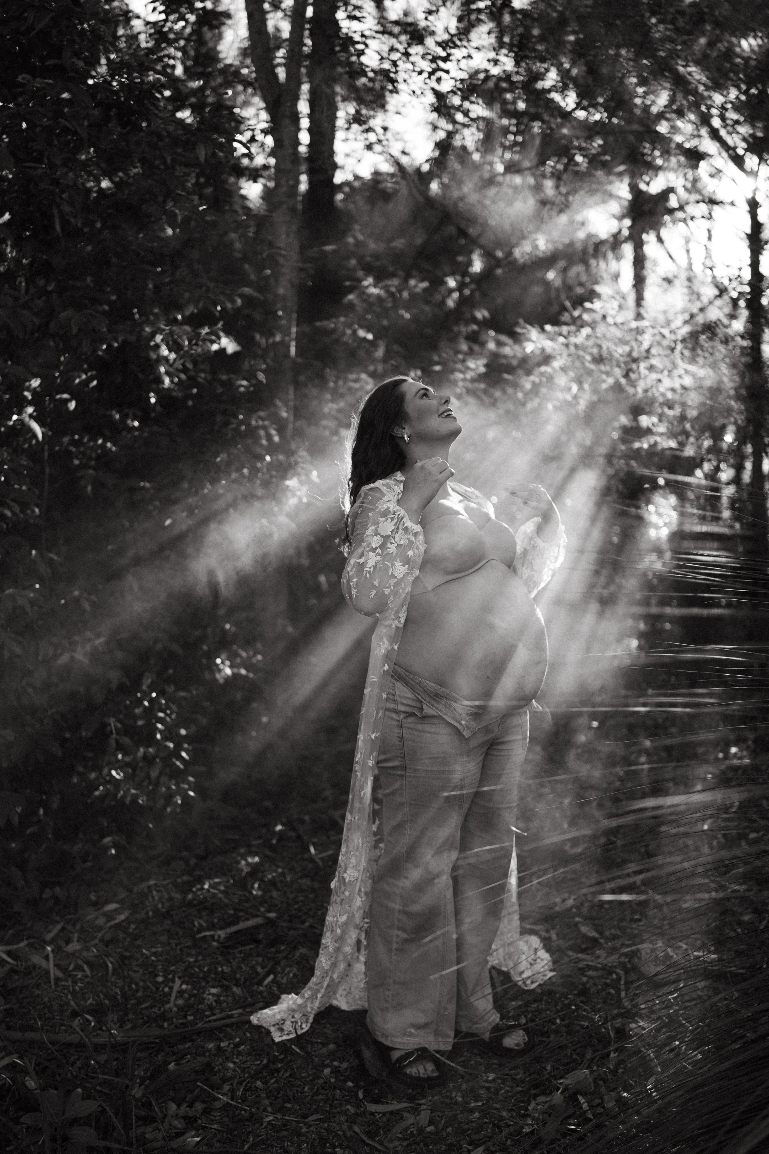 260606_153324_shae maternity session_0583-2.jpg