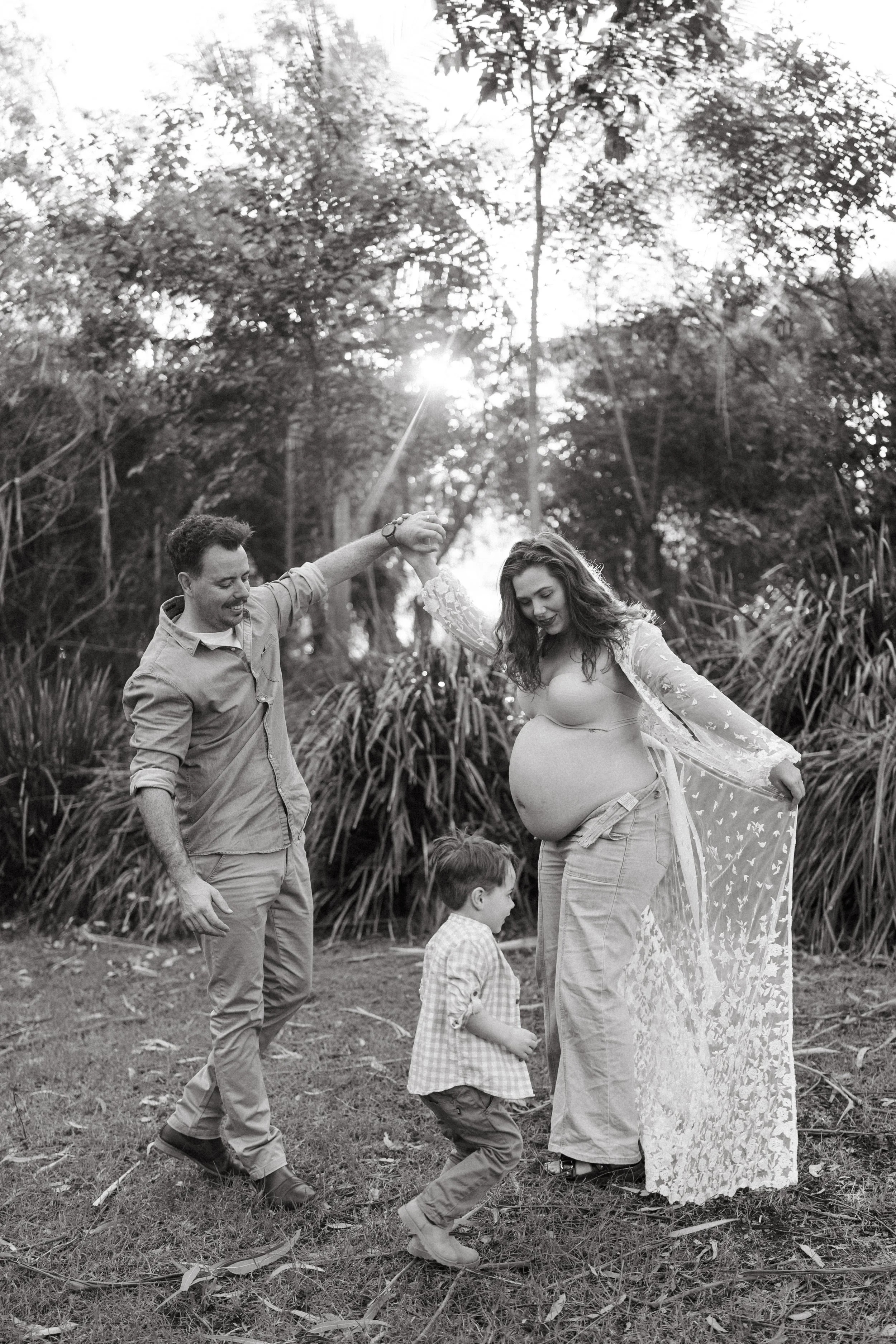 260606_153839_shae maternity session_0791-2.jpg
