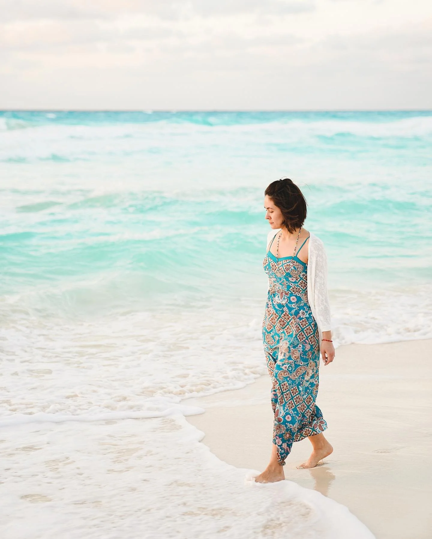 Extra&ntilde;o los amaneceres en la playa