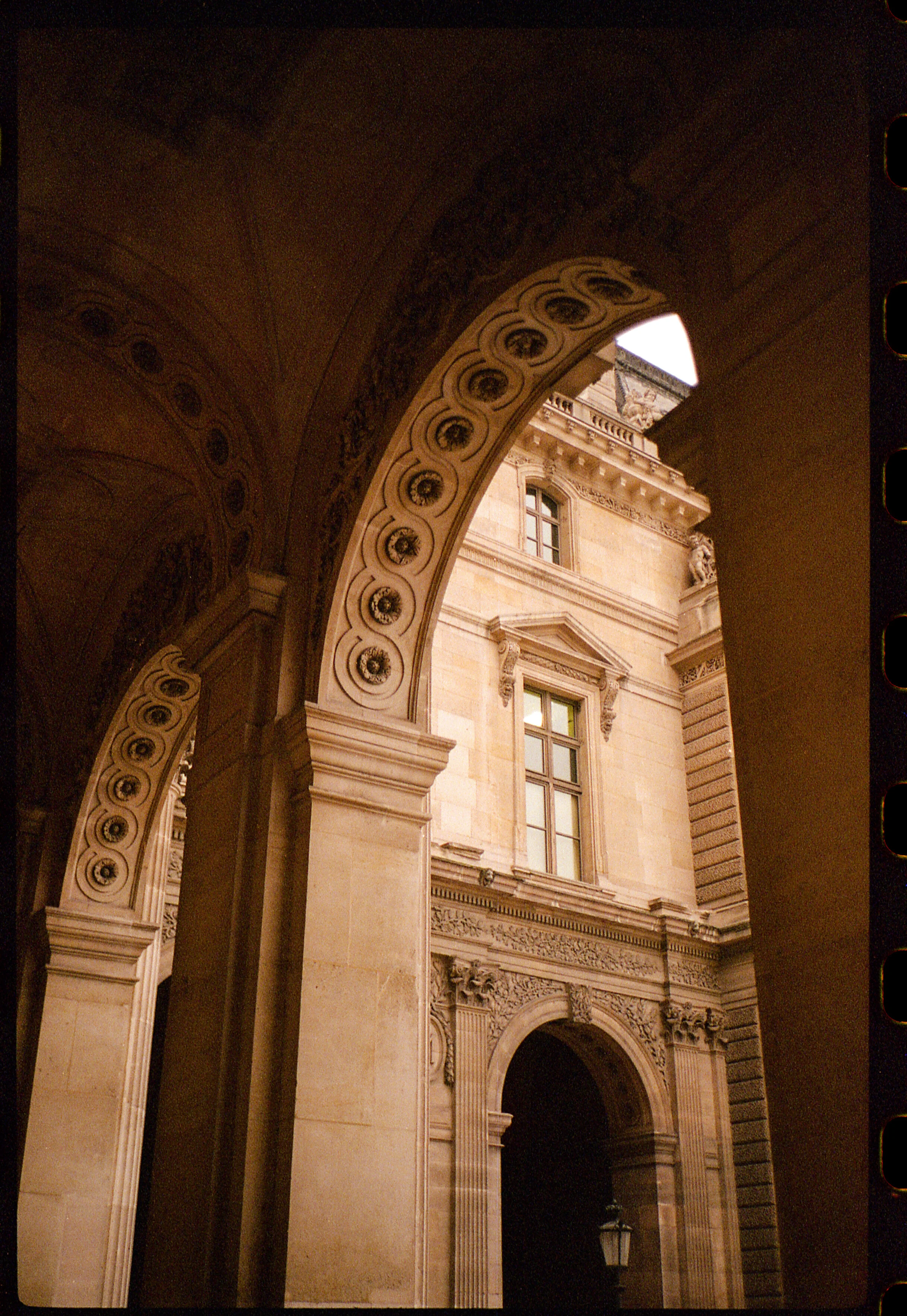 pariscolor.jpg