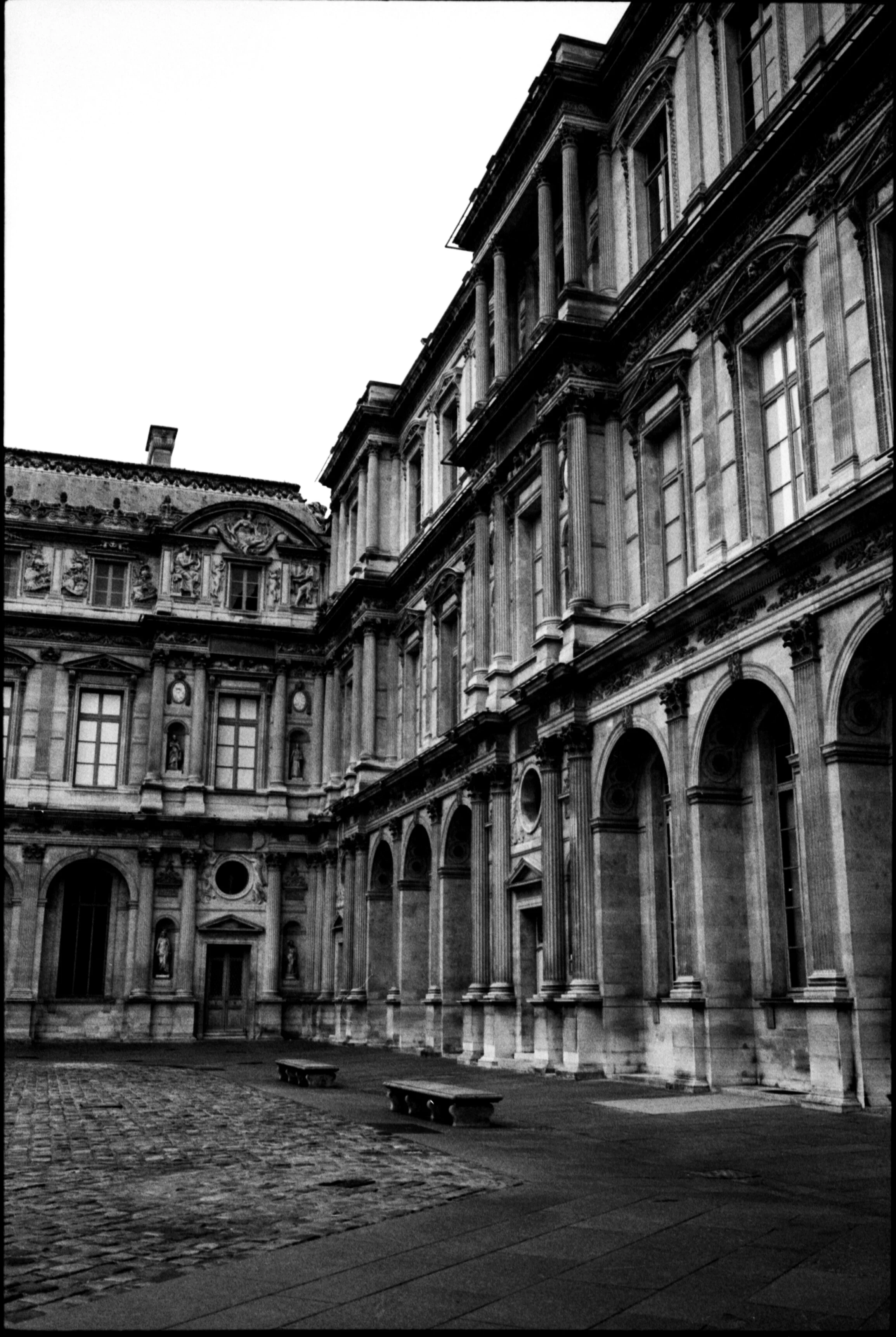 Louvre.jpg
