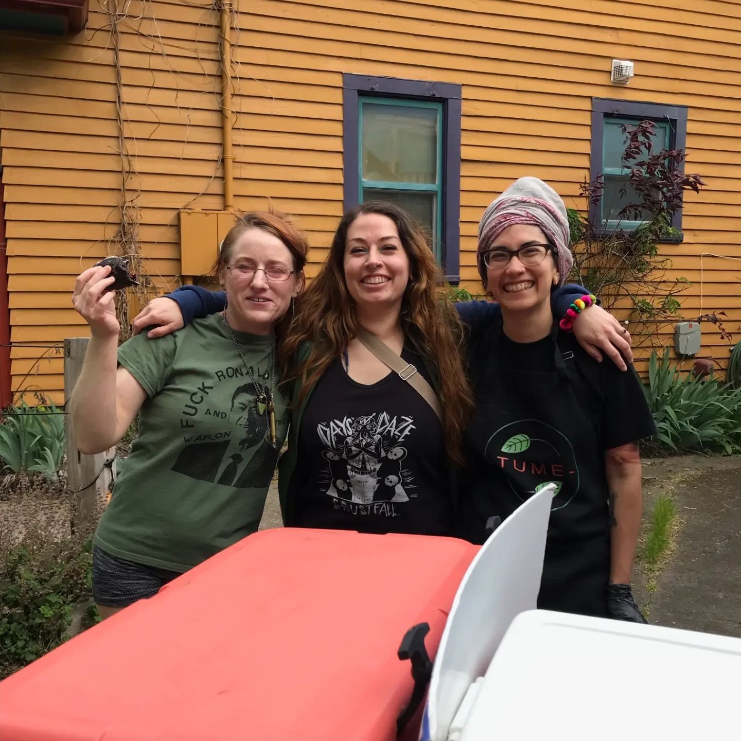 As my days in Portland come to an end I just want to thank these two amazing women right here.

Without them this pop-up wouldn't have happened, there was SO many things logistically we had to figure out to make this work and there were days where we