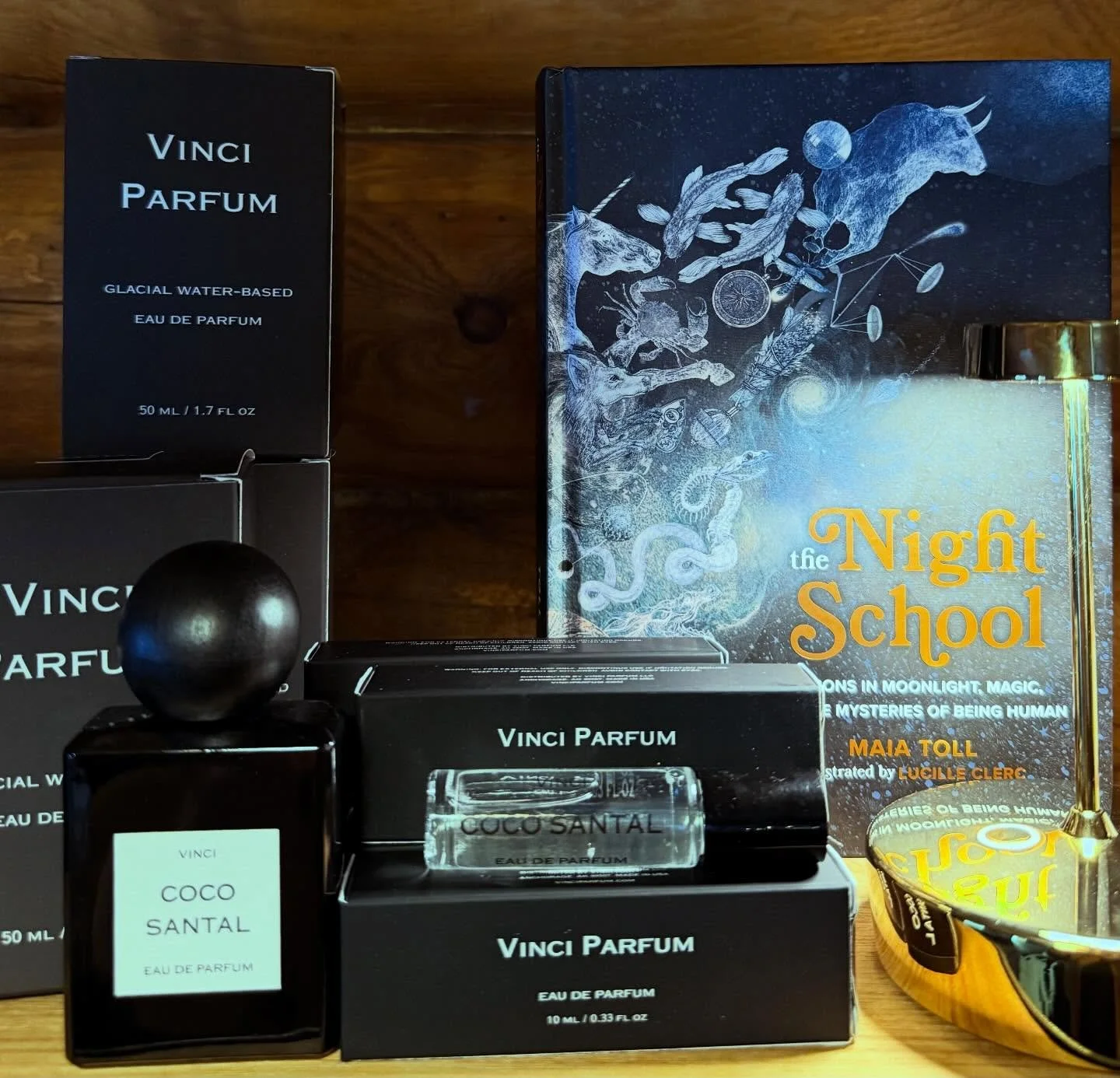 Are you moving into a new era? It&rsquo;s time for a signature scent. Coco Santal is lush coconut with grounding sandalwood and cedar. Spicy, woody, a little sweet, and entirely magnetic.
The new Alaska brand @vinci.parfum has done all of the work to