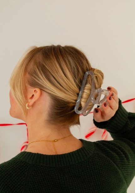 Vanessa Claw Clip Grey