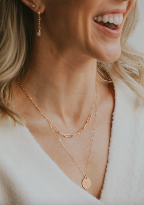 7 Links Linked Necklace in 14K Gold