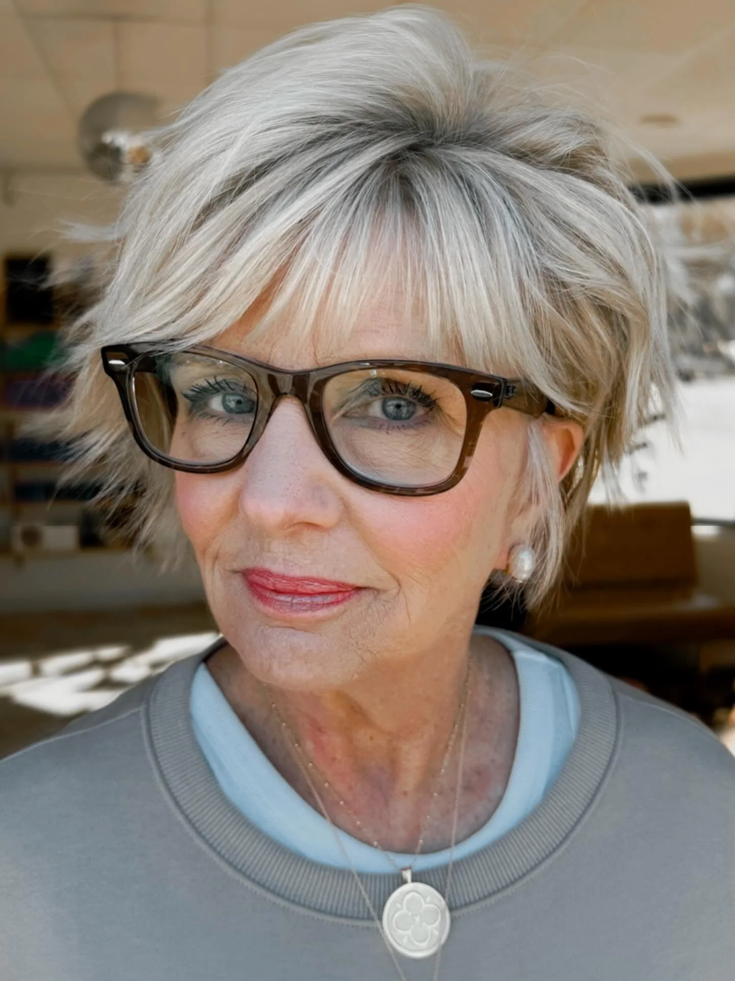 She blondeeeee : she&rsquo;s sophisticated : she&rsquo;s cool : she&rsquo;s gorgeous ☺️❤️

@linnny.nativemane  custom cut + colored this babe and what a TOTAL bright transformation ✨ WE LOVE IT💋