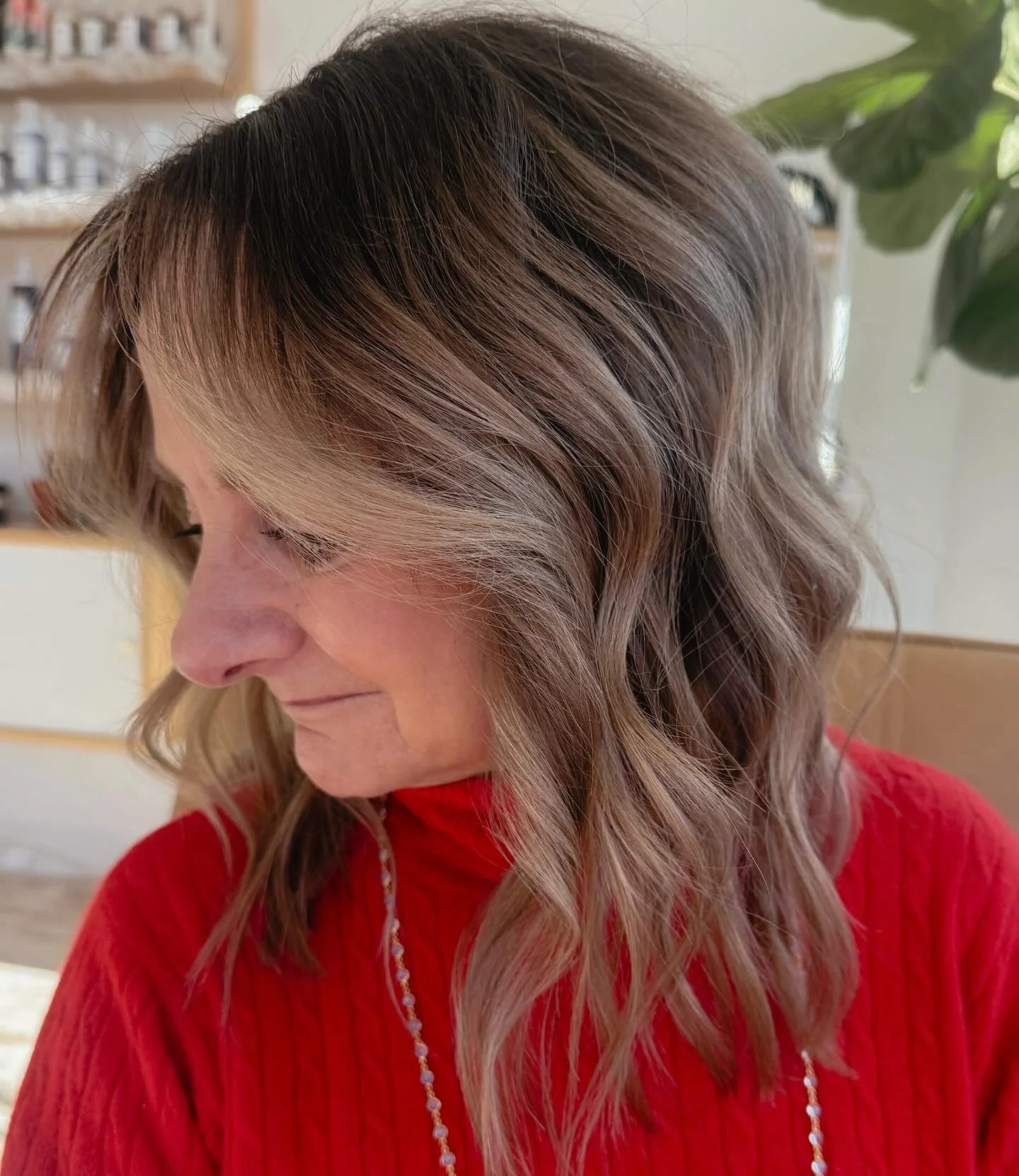 LIVED IN > TOTALLY BLONDE 

This babe got the ultimate transformation by @lydia.nativemane last week! Using all @randcolor we took this babe from high maintenance to that timelessly lived-in vibe✨