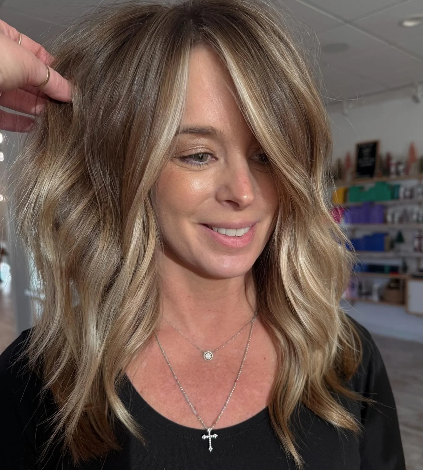 When the depth takes the showwww🤎we are loving all our blonde babes adding some warmth and depth this winter*

All made possible with @randcolor + @randco 🌹

Mane artist :: @linnny.nativemane