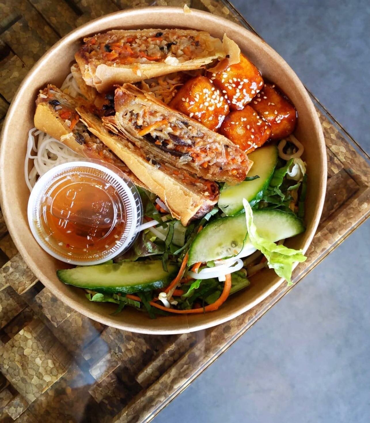 2 FOR $25 ✌🏼

Get two of our bestselling Khoe Bowls for only $25! Promo is valid until end of April on UberEats, DoorDash and online pickup orders. 🌱🐇