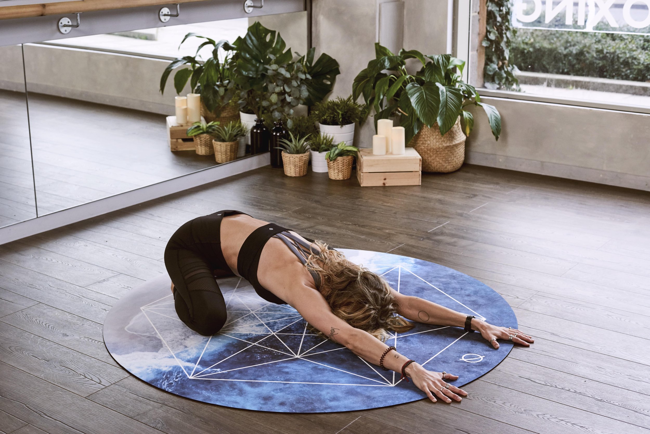 Round Revolution: The Benefits of Using a Round Yoga Mat