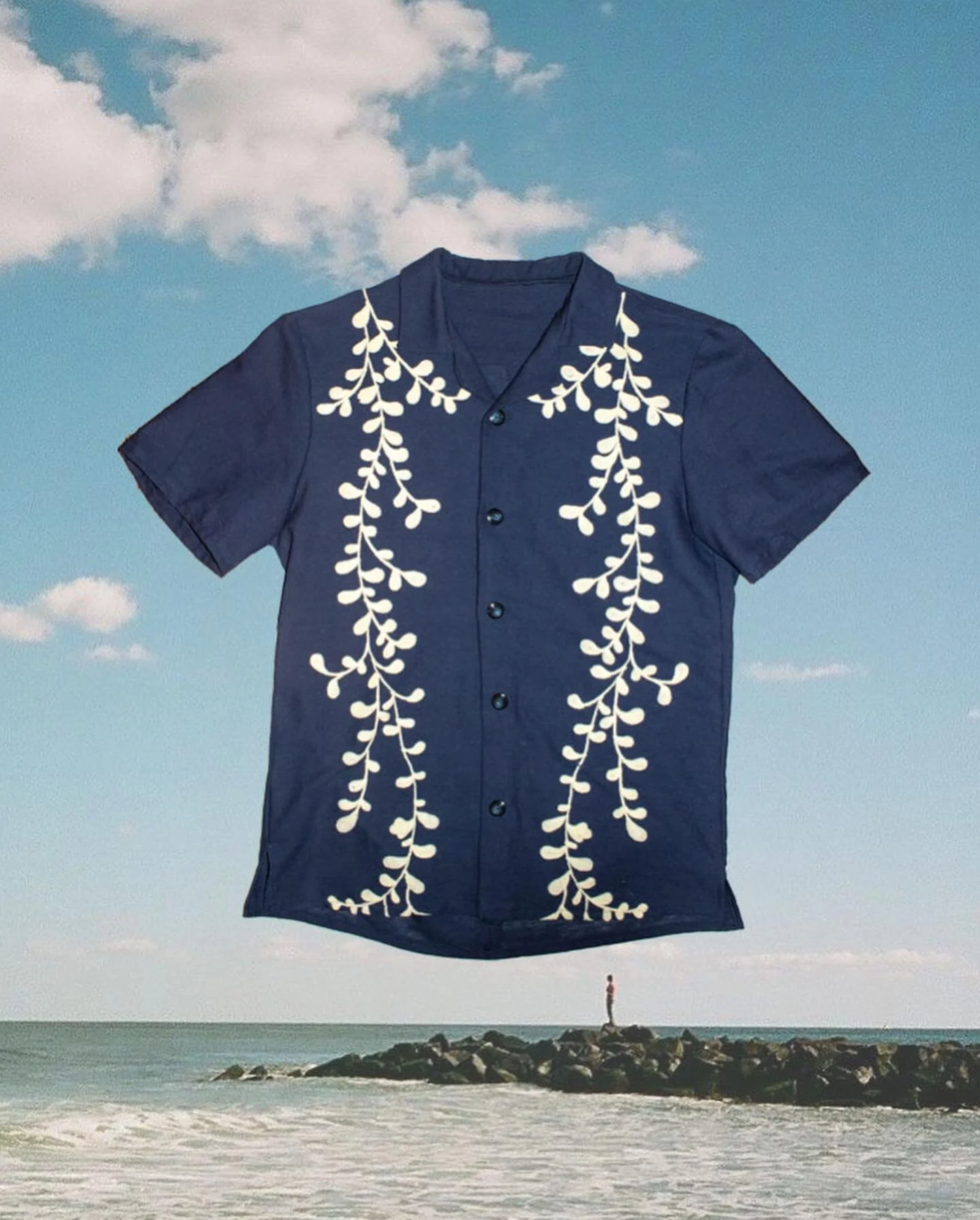 custom camp shirt from an unwanted dining cloth 👤 

a first for me and excited to make more ❄️ cheers -