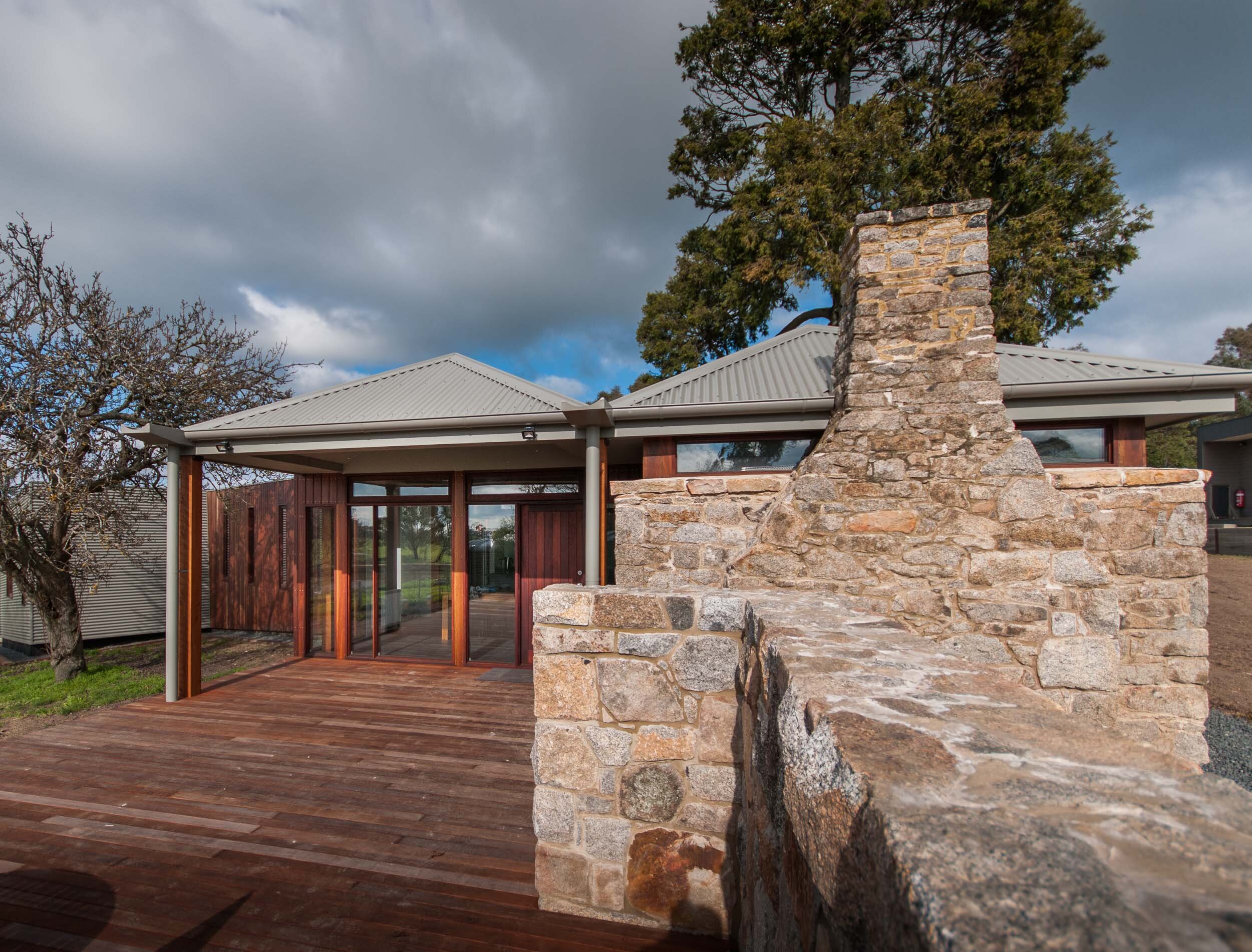 MRA-jackaroo-house-D30_0910_0211205 July2014-Edit.jpg