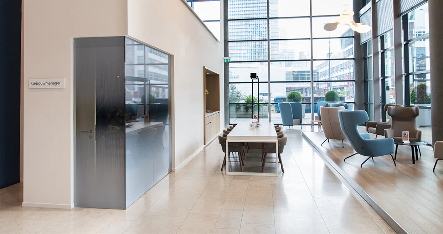 MAAQ-World Port Center-WPC-Rotterdam-Kantoor-Huren-Vergaderen-Parkeren-Wayfinding-Signing (7).jpg