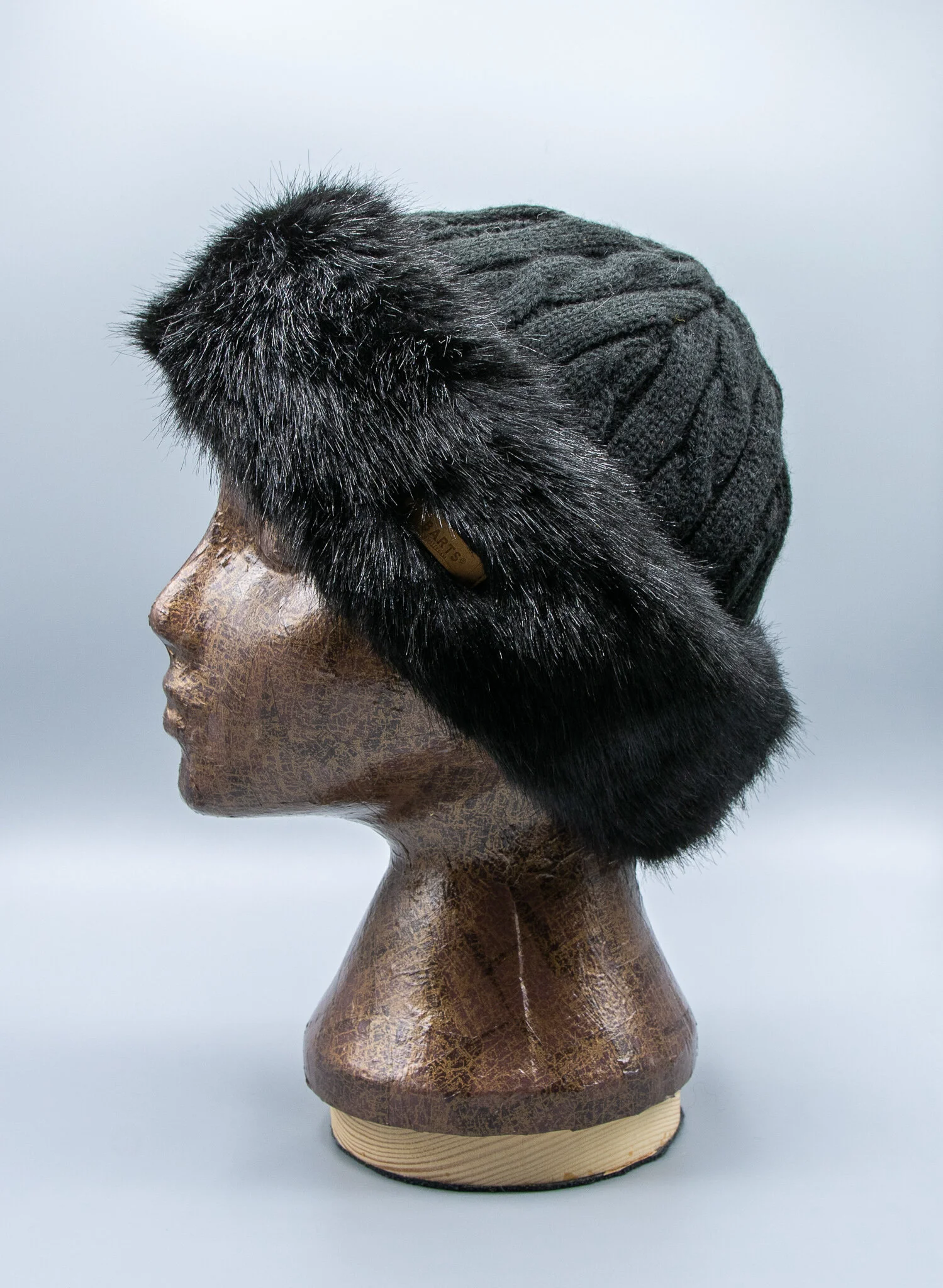 Faux Fur — Womens — P\u0026G Hats
