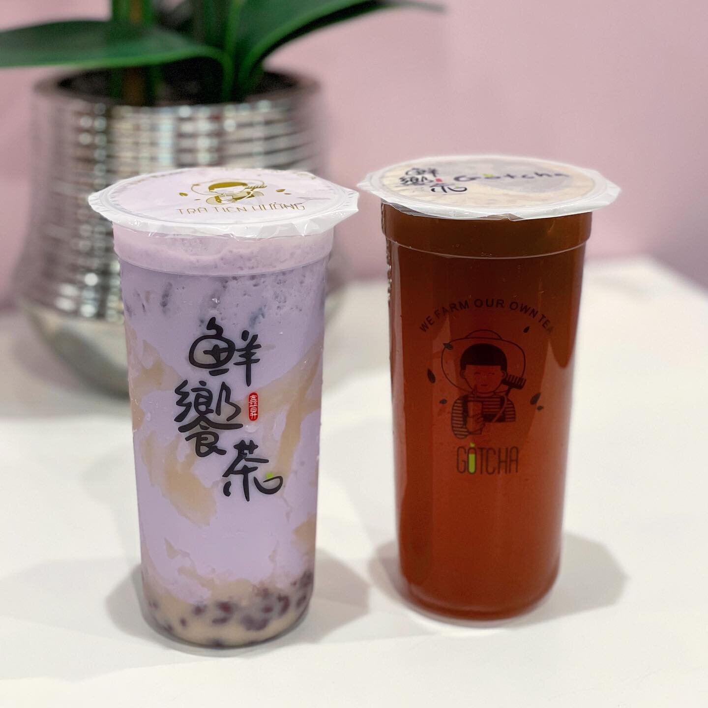 Which one would you pick? 👀 #gotcharosemead
&mdash;
🧋 taro fresh milk w/ red bean
🧋 passionfruit black tea
&mdash;
🏷 Tag us @gotcharosemead
❤️ Find us on @ubereats, @doordash, and @grubhub !