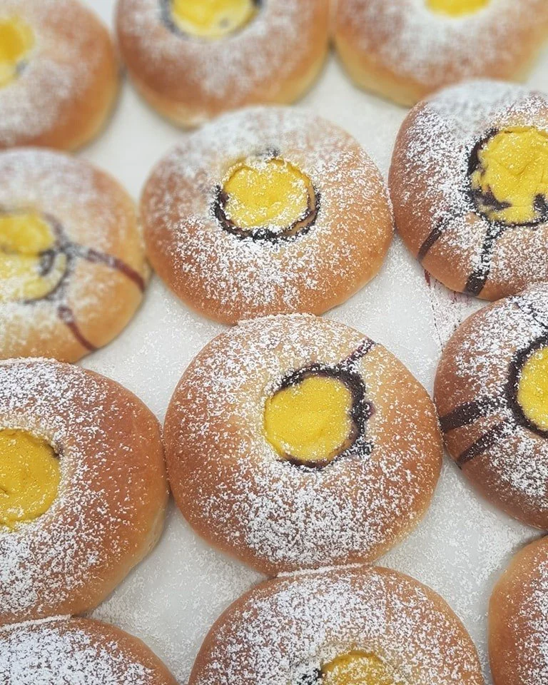 &Aring;pent bakeri l&oslash;rdag 7.mars 🌞

Dette kan bestilles;
Muslibr&oslash;d
Svarthavrebr&oslash;d 
Valn&oslash;ttbr&oslash;d 
Wienerbr&oslash;d med vaniljekrem eller eplemos 
Croissant 
Pain au chocolate 
Croissant m/ost og skinke 
Grise&oslash