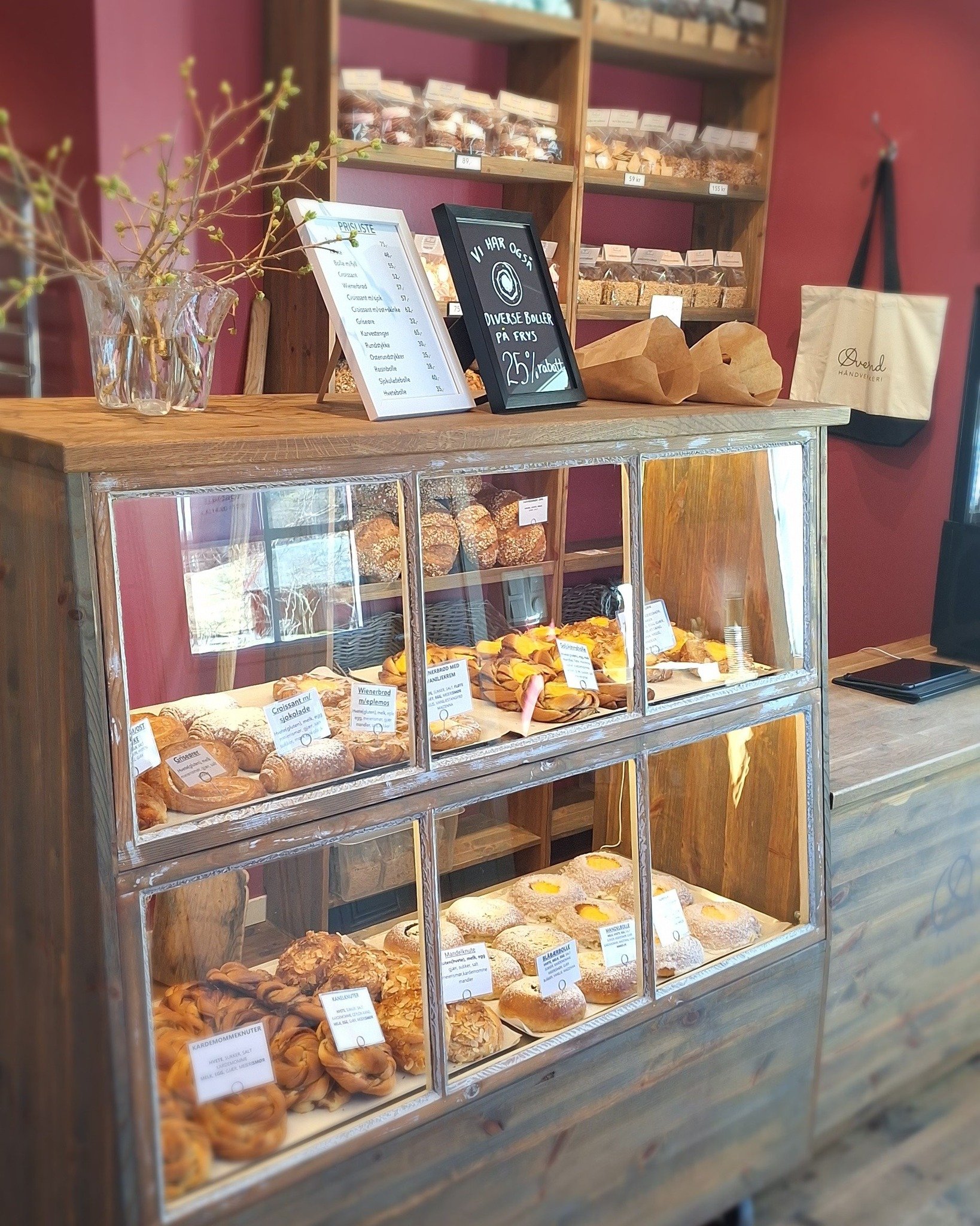 Velkommen til &aring;pent bakeri idag, 
kl.14 til 17.
🌼🌞🌼🌞🌼🌞