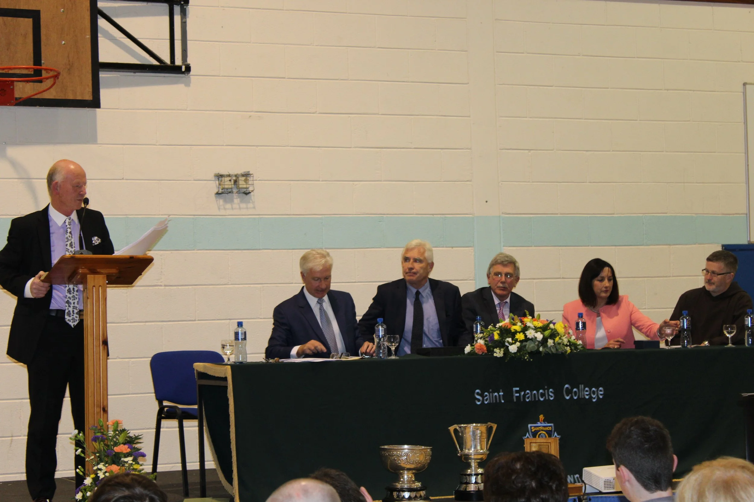 Mr Ó Múrchu M.C for the Awards Ceremony.JPG