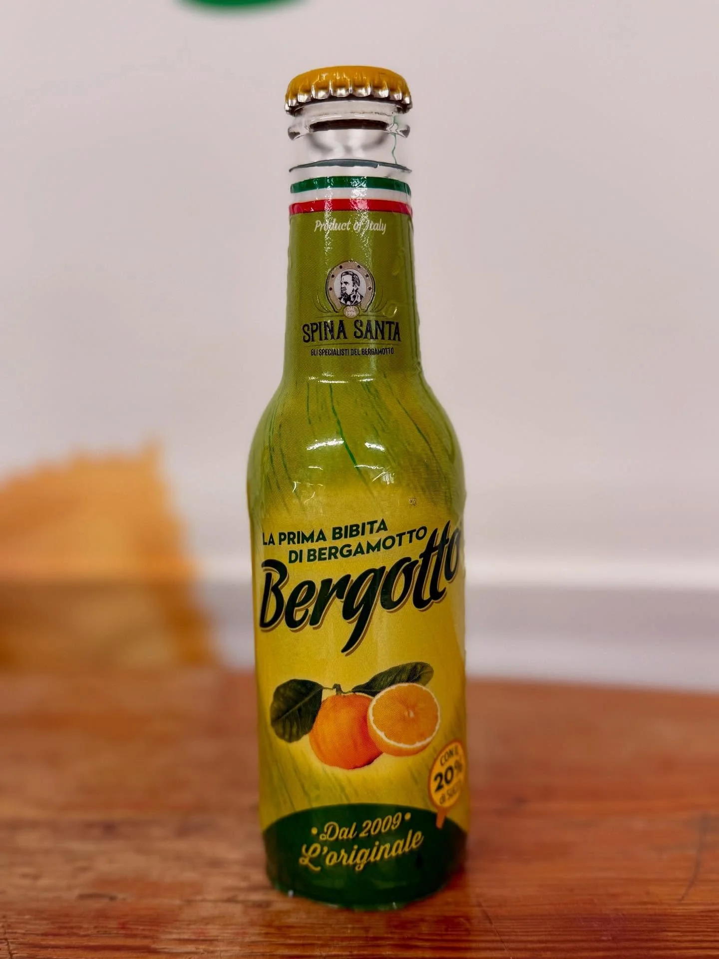 Bibita di bergamotto🍋
.
.
.
.
.
#bergotto #onlineshop #online #shopping #schweiz #prodottiitaliani🇮🇹 #italienischespezialit&auml;ten