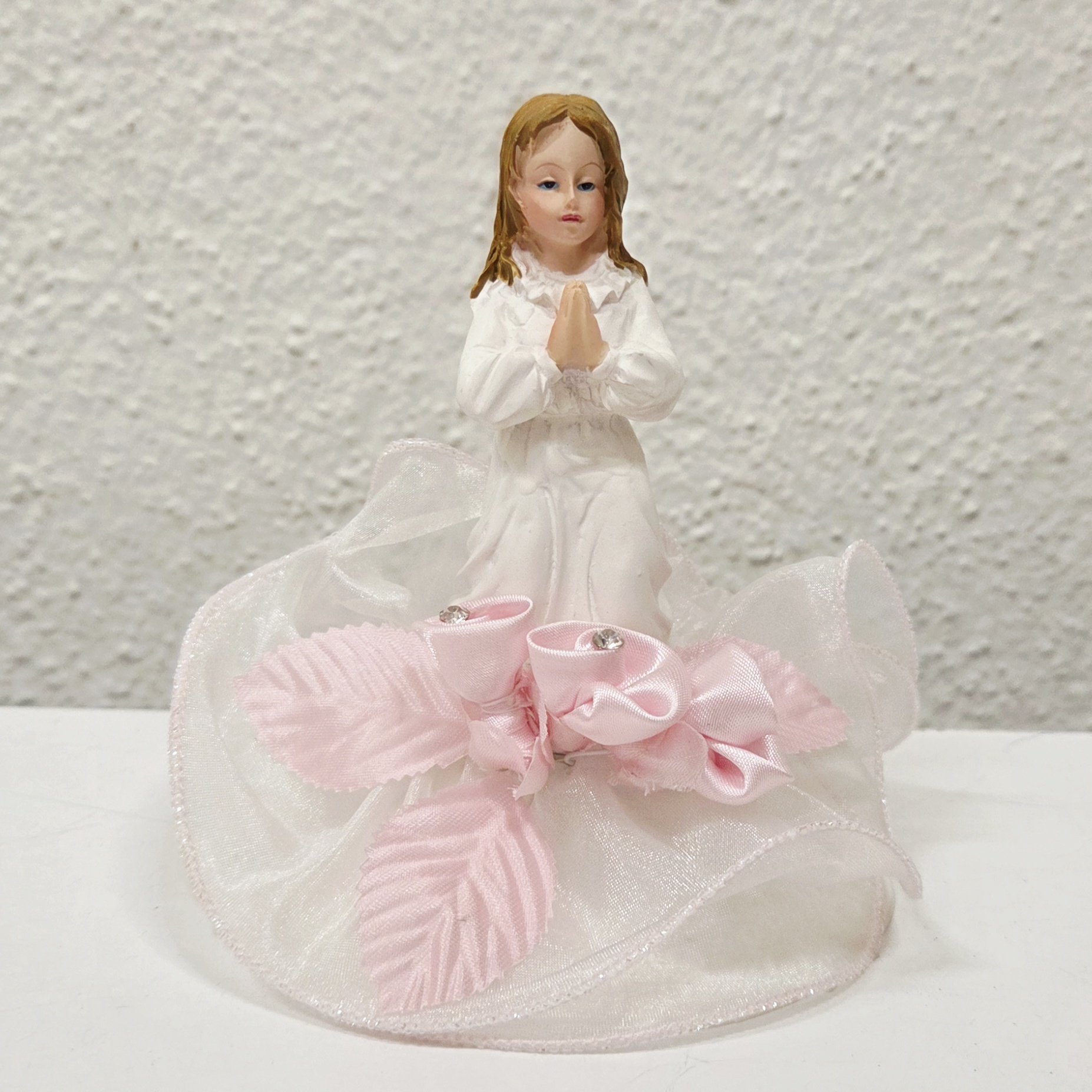 Tortenfigur Heilige Kommunion Mädchen kniend