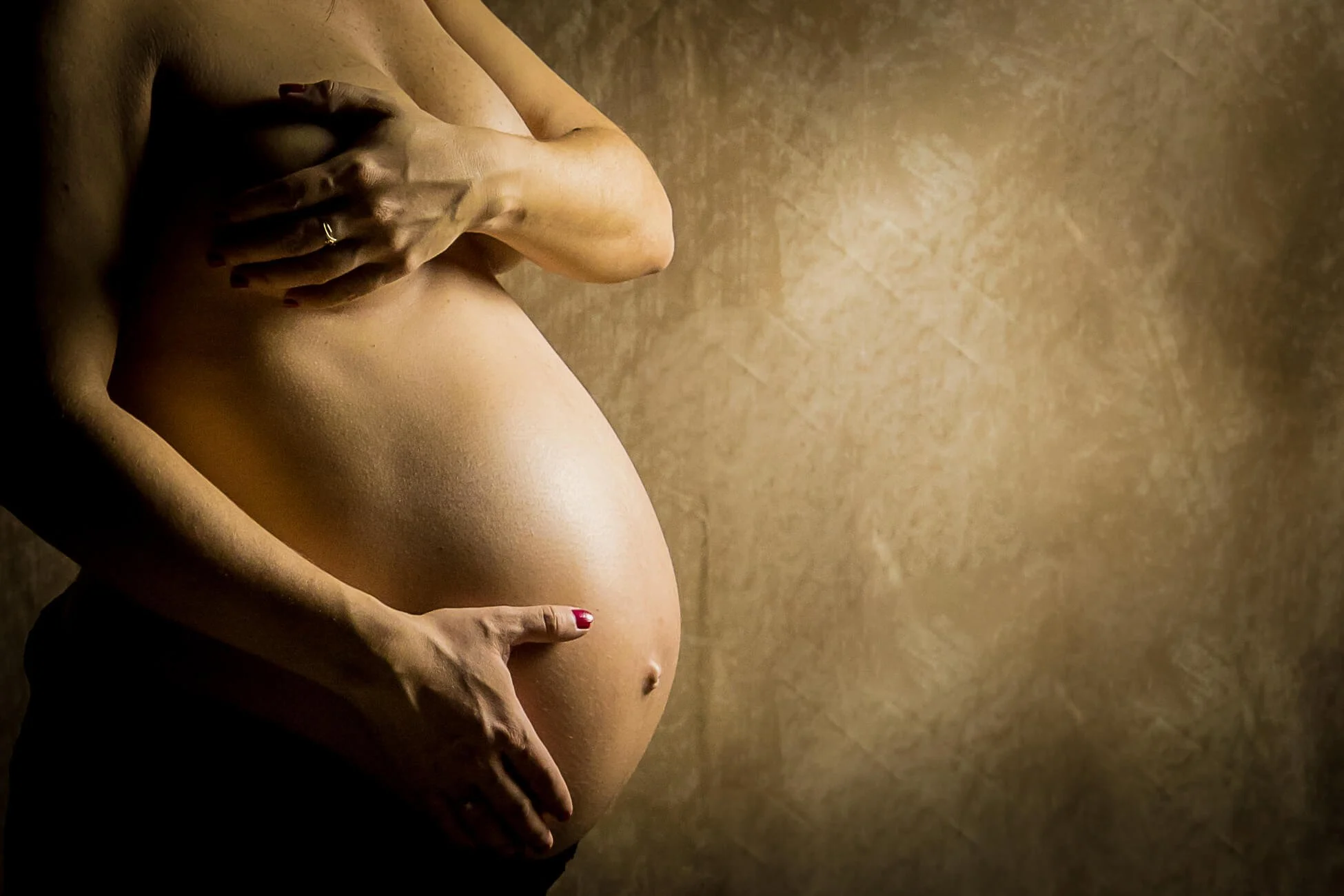 Photographe grossesse à Lyon : quand réserver sa séance ?