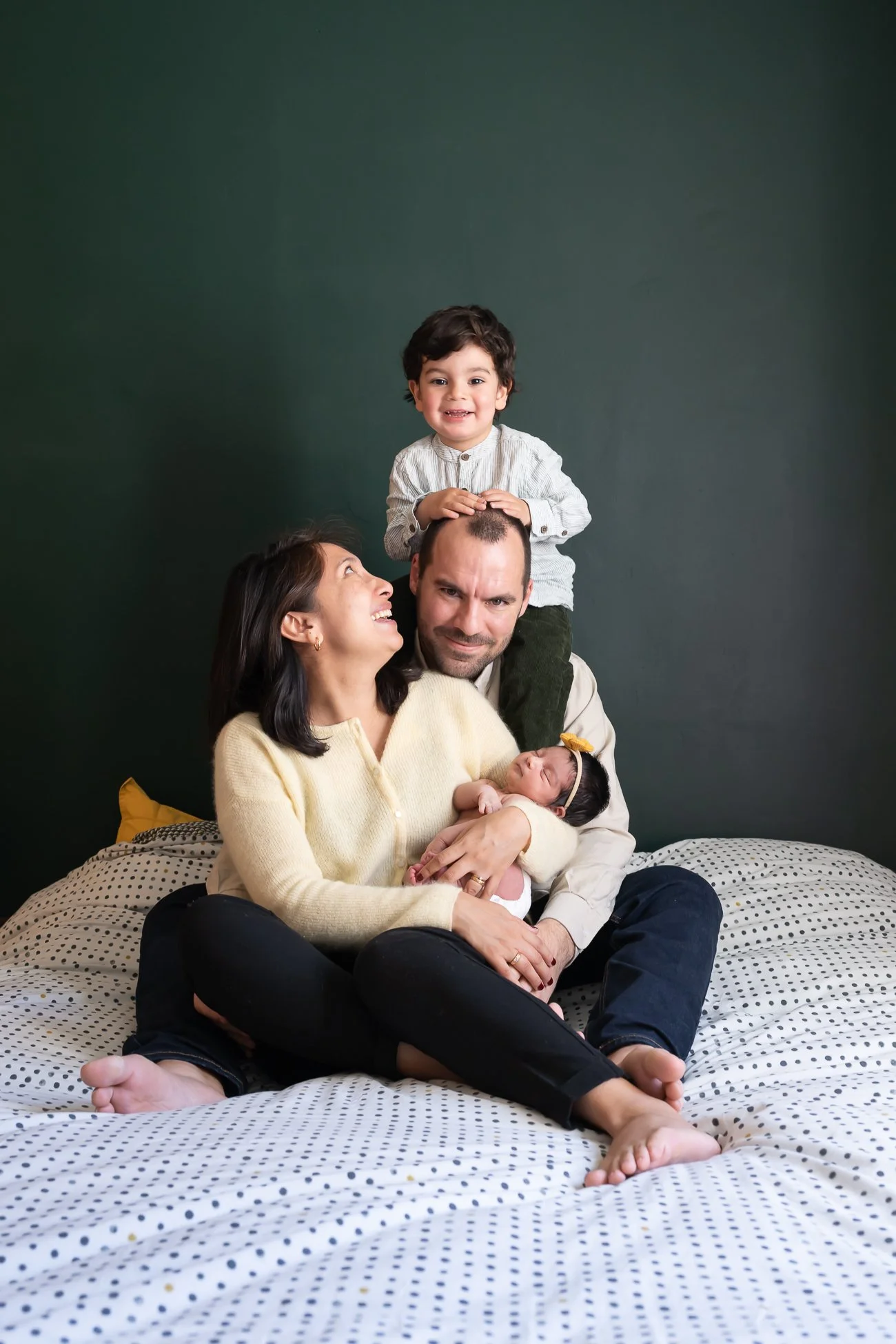 seance-photo-naissance-domicile-lyon-vegaphotographe (8).jpg