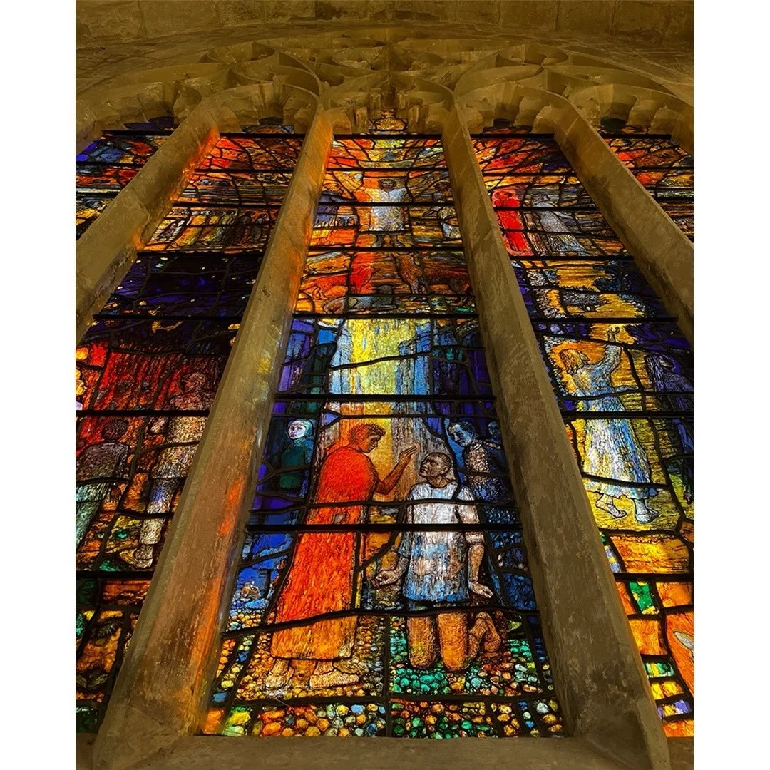 Collecting some of the latest glass to glaze for Tom Denny, this time we met at St John the Baptist, Tisbury Church near Salisbury - which had obvious advantages!

This incredible window of Toms was put together at the Salisbury Cathedral workshop an