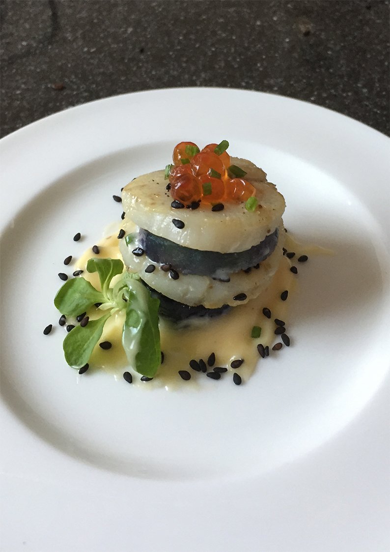 Scallops with truffle potato and lemon